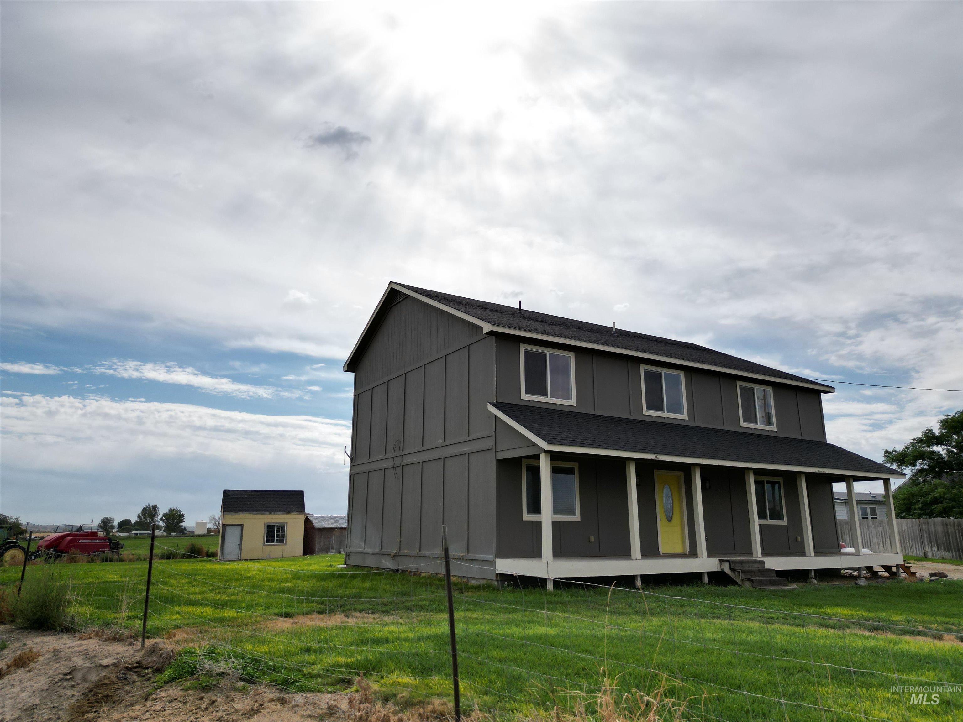 3044 Purdom Lane, Homedale, Idaho 83628, 4 Bedrooms, 2.5 Bathrooms, Residential For Sale, Price $499,500,MLS 98997867