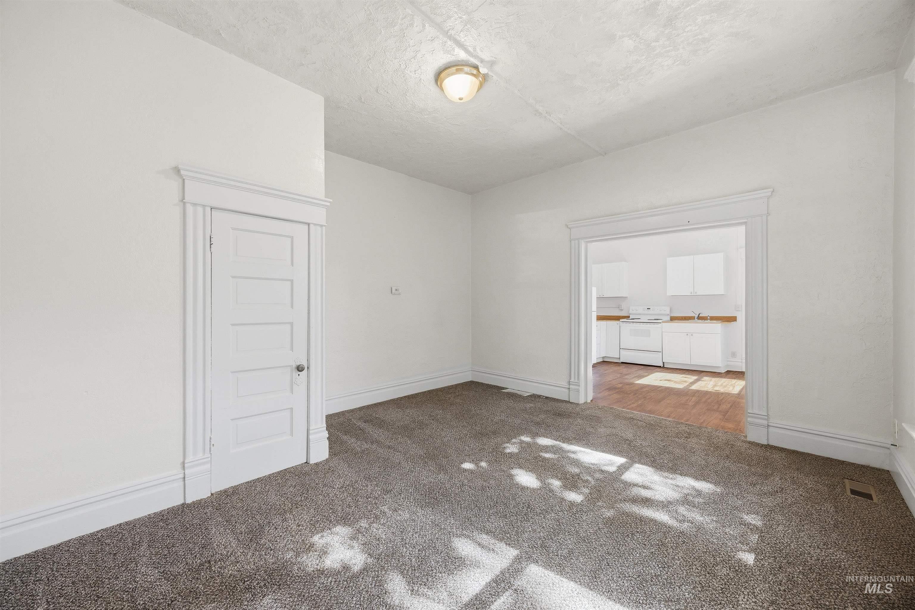 912 W Fort St, Boise, Idaho 83702, 1 Bedroom, 1 Bathroom, Residential Income For Sale, Price $925,000, 98997899