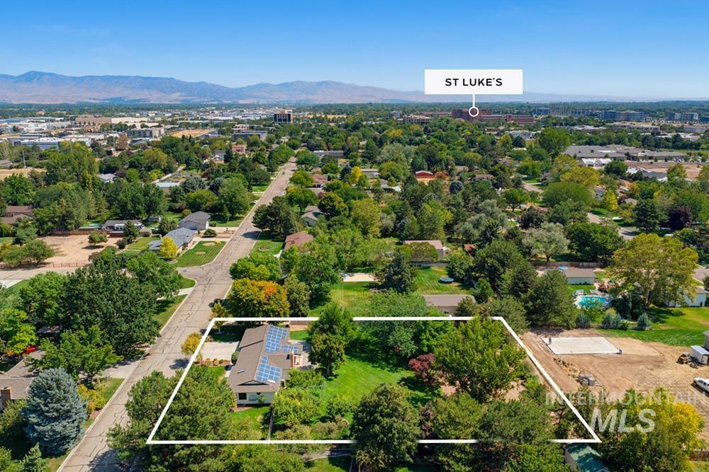 2165 E Springwood Dr, Meridian, Idaho 83642, 6 Bedrooms, 3.5 Bathrooms, Residential For Sale, Price $824,900,MLS 98997909
