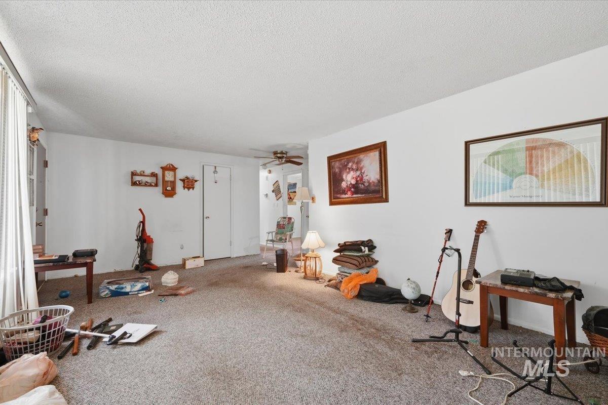 2809 S Montevista Dr, Boise, Idaho 83706, 3 Bedrooms, 1.5 Bathrooms, Residential For Sale, Price $429,900,MLS 98997912