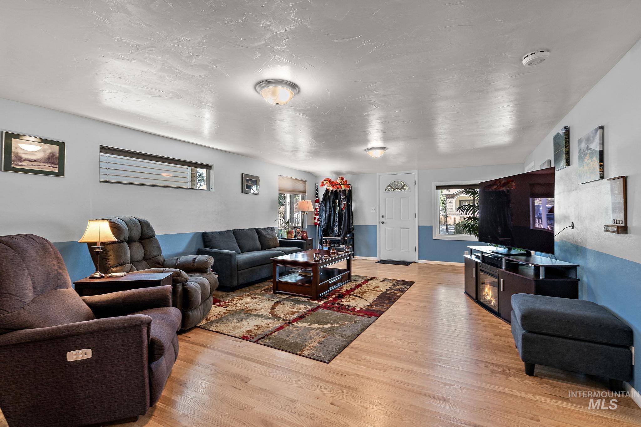 2018 S Hervey St, Boise, Idaho 83705, 3 Bedrooms, 2 Bathrooms, Residential For Sale, Price $459,900,MLS 98997919