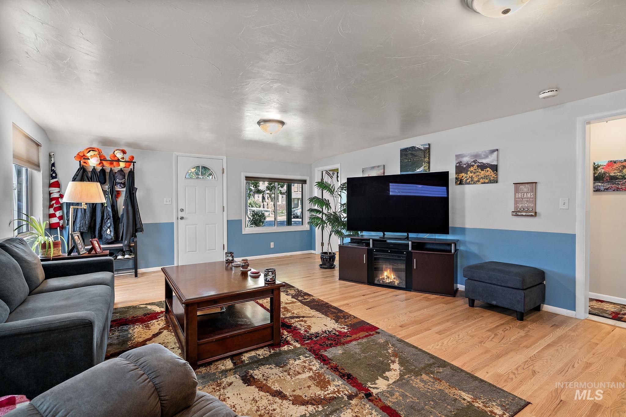 2018 S Hervey St, Boise, Idaho 83705, 3 Bedrooms, 2 Bathrooms, Residential For Sale, Price $459,900,MLS 98997919