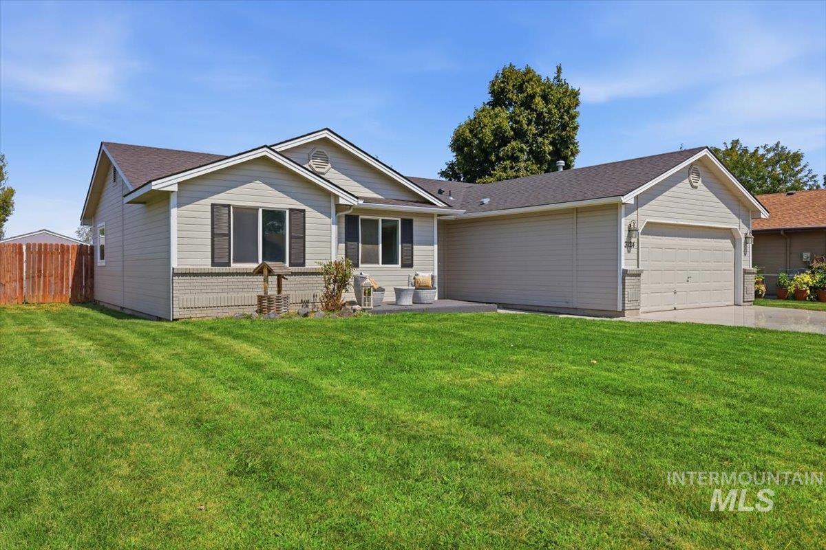 3124 Parkview Way, Nampa, Idaho 83687, 3 Bedrooms, 2 Bathrooms, Residential For Sale, Price $364,900,MLS 98997920