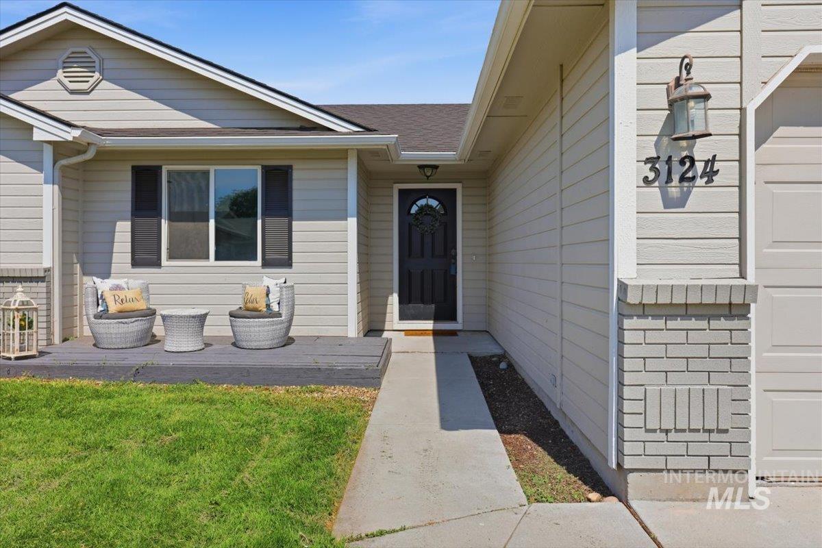 3124 Parkview Way, Nampa, Idaho 83687, 3 Bedrooms, 2 Bathrooms, Residential For Sale, Price $364,900,MLS 98997920