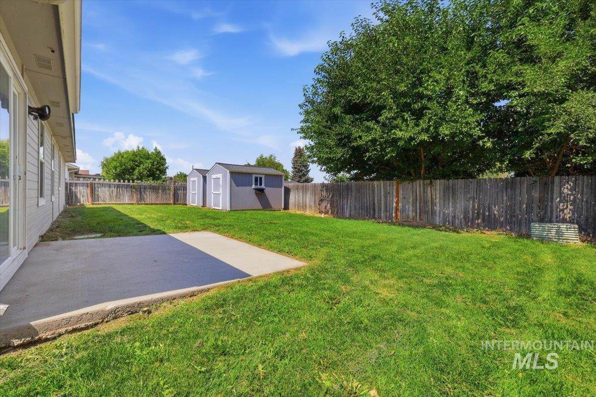 3124 Parkview Way, Nampa, Idaho 83687, 3 Bedrooms, 2 Bathrooms, Residential For Sale, Price $364,900,MLS 98997920