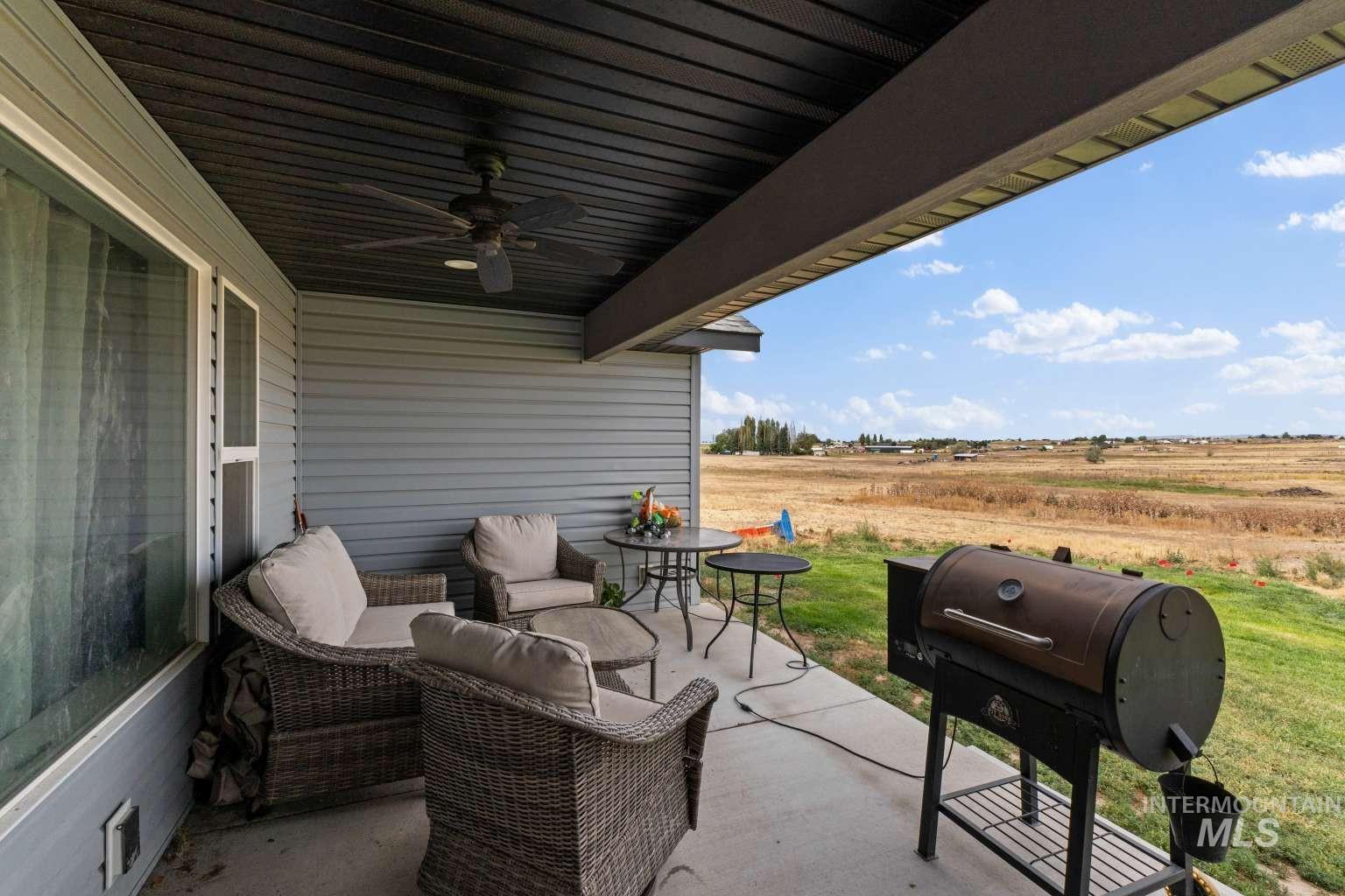 523 N 250 E, Shoshone, Idaho 83352, 3 Bedrooms, 2 Bathrooms, Residential For Sale, Price $499,000,MLS 98997921