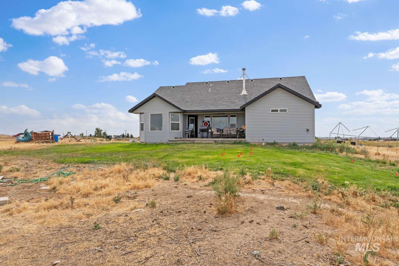 523 N 250 E, Shoshone, Idaho 83352, 3 Bedrooms, 2 Bathrooms, Residential For Sale, Price $499,000,MLS 98997921