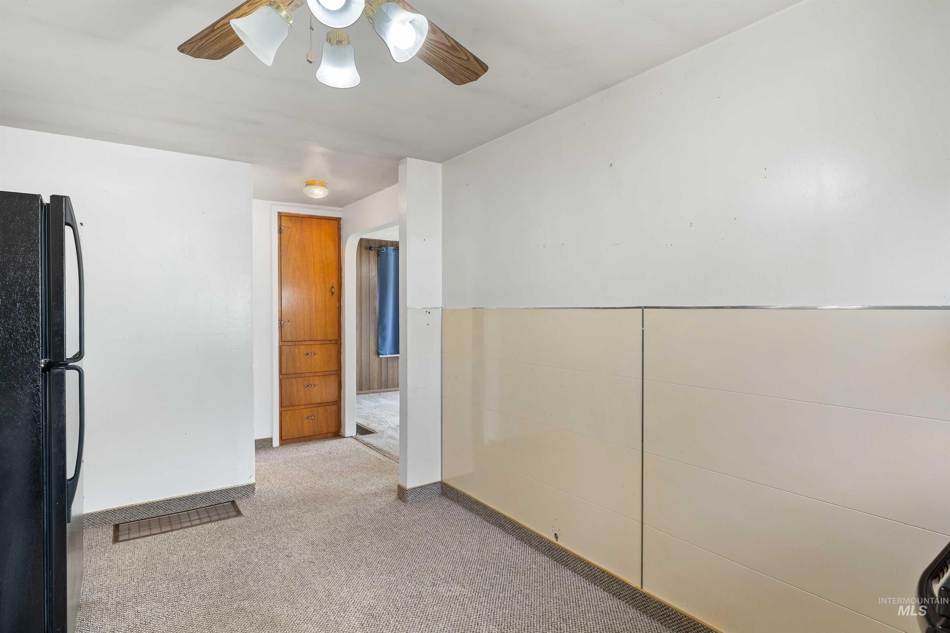 281 Lois St, Twin Falls, Idaho 83301, 2 Bedrooms, 1 Bathroom, Residential For Sale, Price $245,000,MLS 98997922