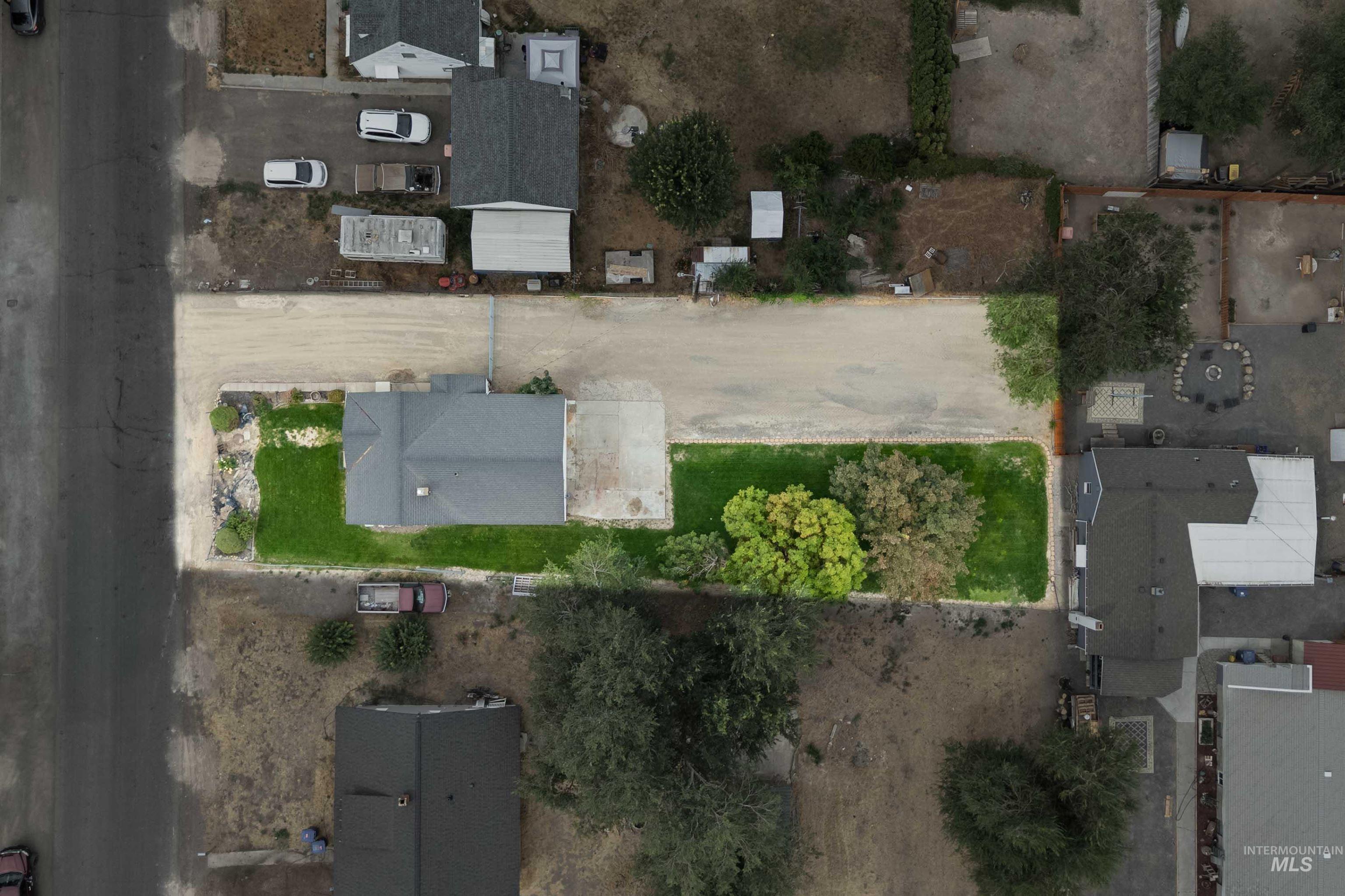 281 Lois St, Twin Falls, Idaho 83301, 2 Bedrooms, 1 Bathroom, Residential For Sale, Price $245,000,MLS 98997922