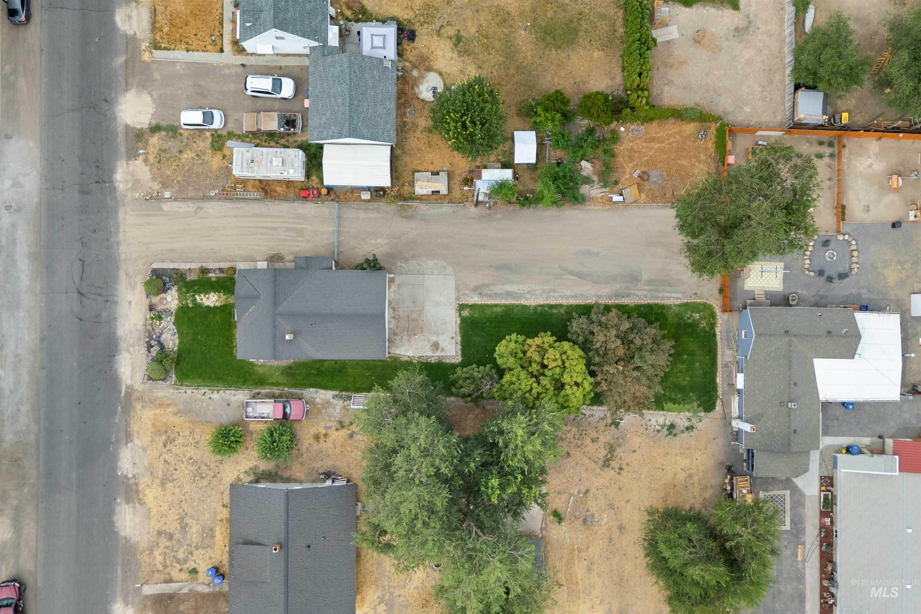 281 Lois St, Twin Falls, Idaho 83301, 2 Bedrooms, 1 Bathroom, Residential For Sale, Price $245,000,MLS 98997922