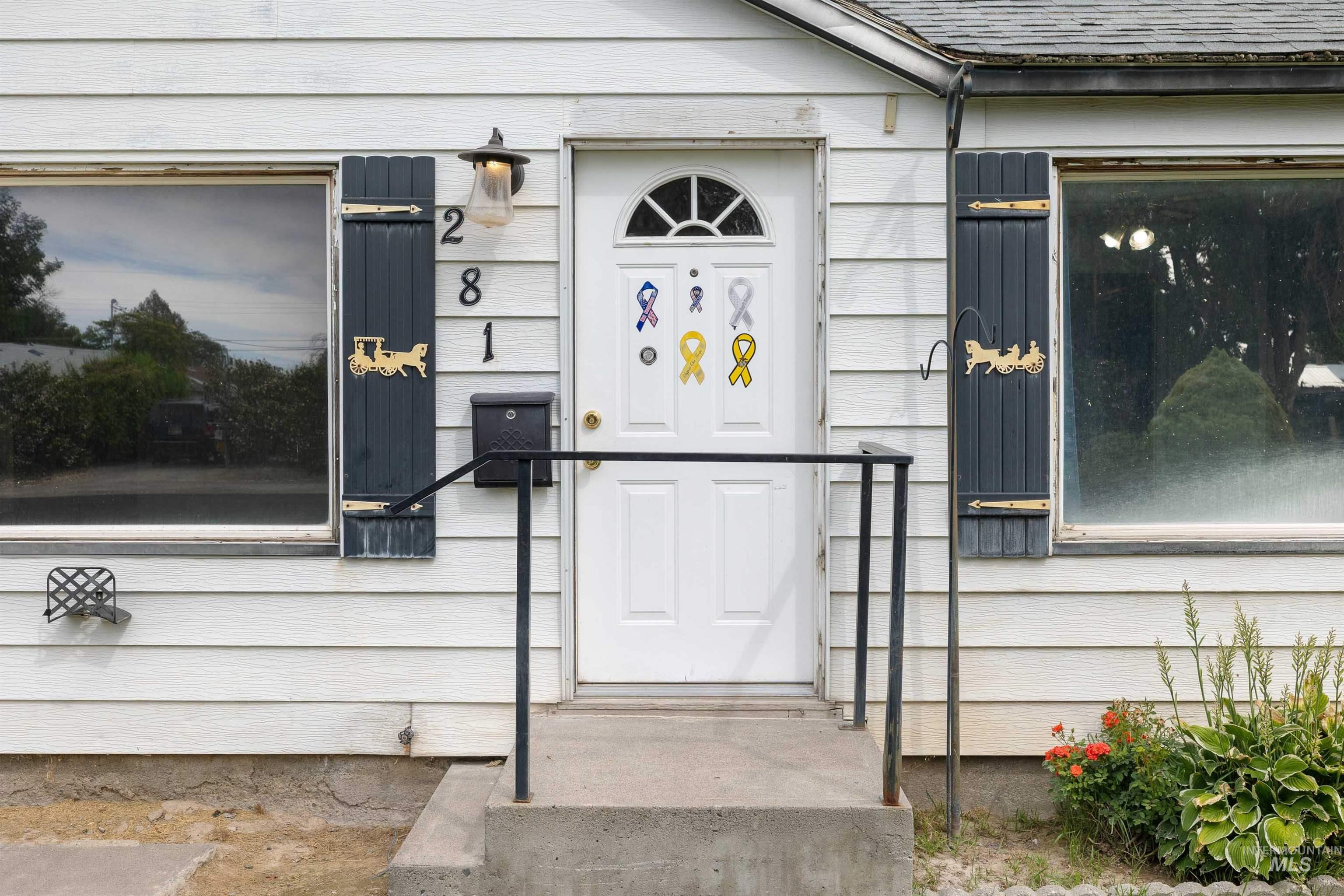 281 Lois St, Twin Falls, Idaho 83301, 2 Bedrooms, 1 Bathroom, Residential For Sale, Price $245,000,MLS 98997922