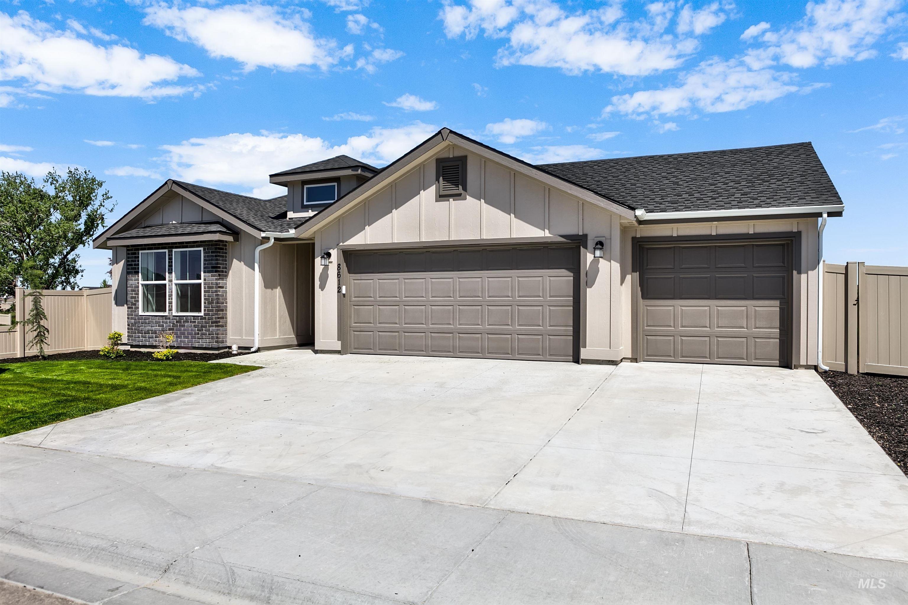 8612 E Love Ct, Nampa, Idaho 83687, 3 Bedrooms, 2 Bathrooms, Residential For Sale, Price $476,900,MLS 98997925