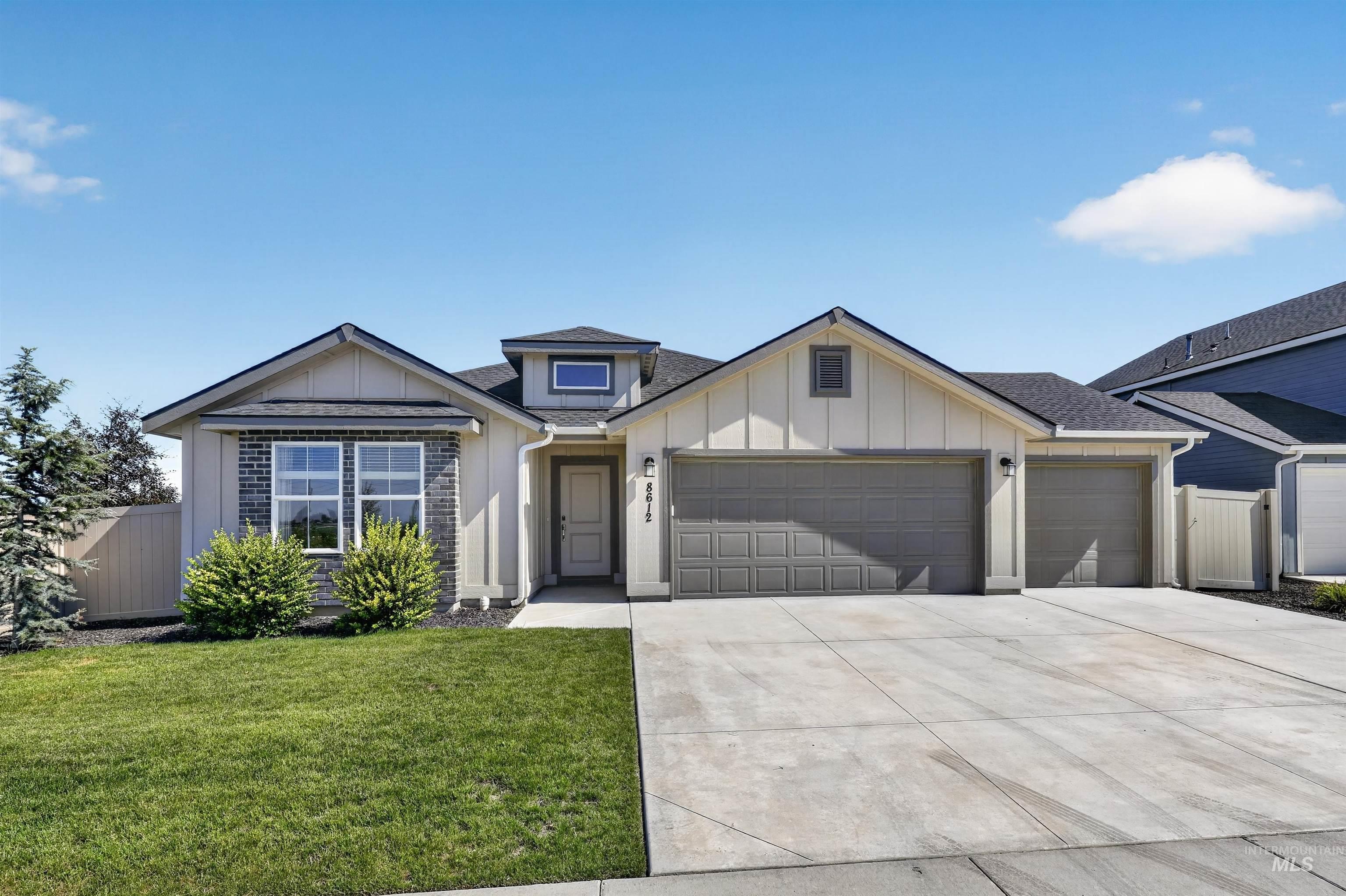 8612 E Love Ct, Nampa, Idaho 83687, 3 Bedrooms, 2 Bathrooms, Residential For Sale, Price $476,900,MLS 98997925