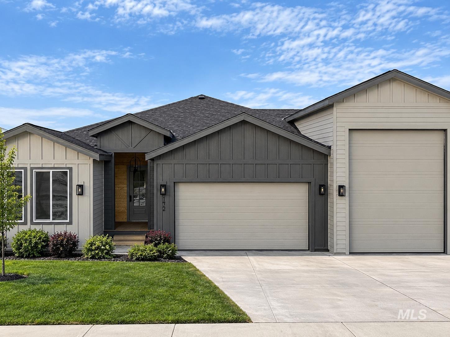 300 NW Greystone Loop, Mountain Home, Idaho 83647, 4 Bedrooms, 3 Bathrooms, Residential For Sale, Price $650,000,MLS 98997928