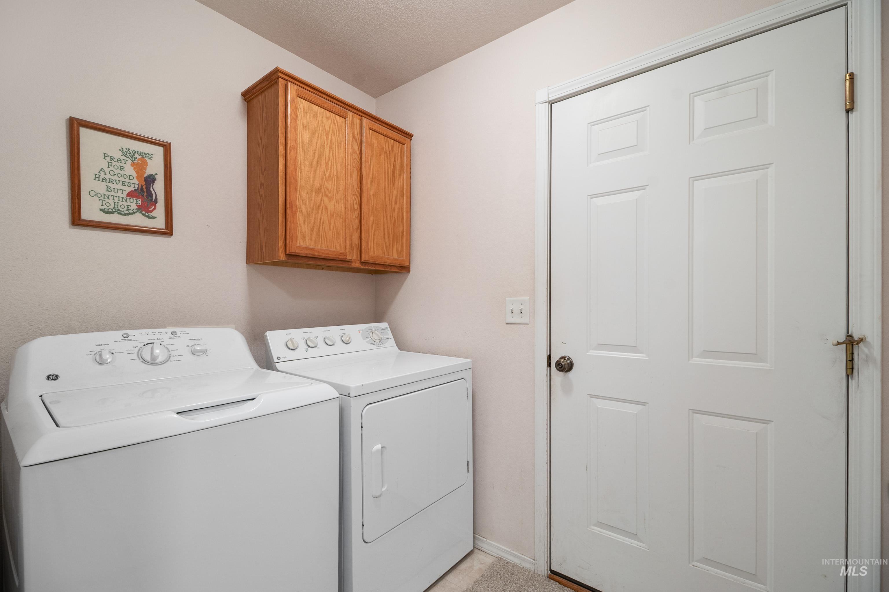 551 E Magnolia, Twin Falls, Idaho 83301, 3 Bedrooms, 2 Bathrooms, Residential For Sale, Price $334,900,MLS 98997932