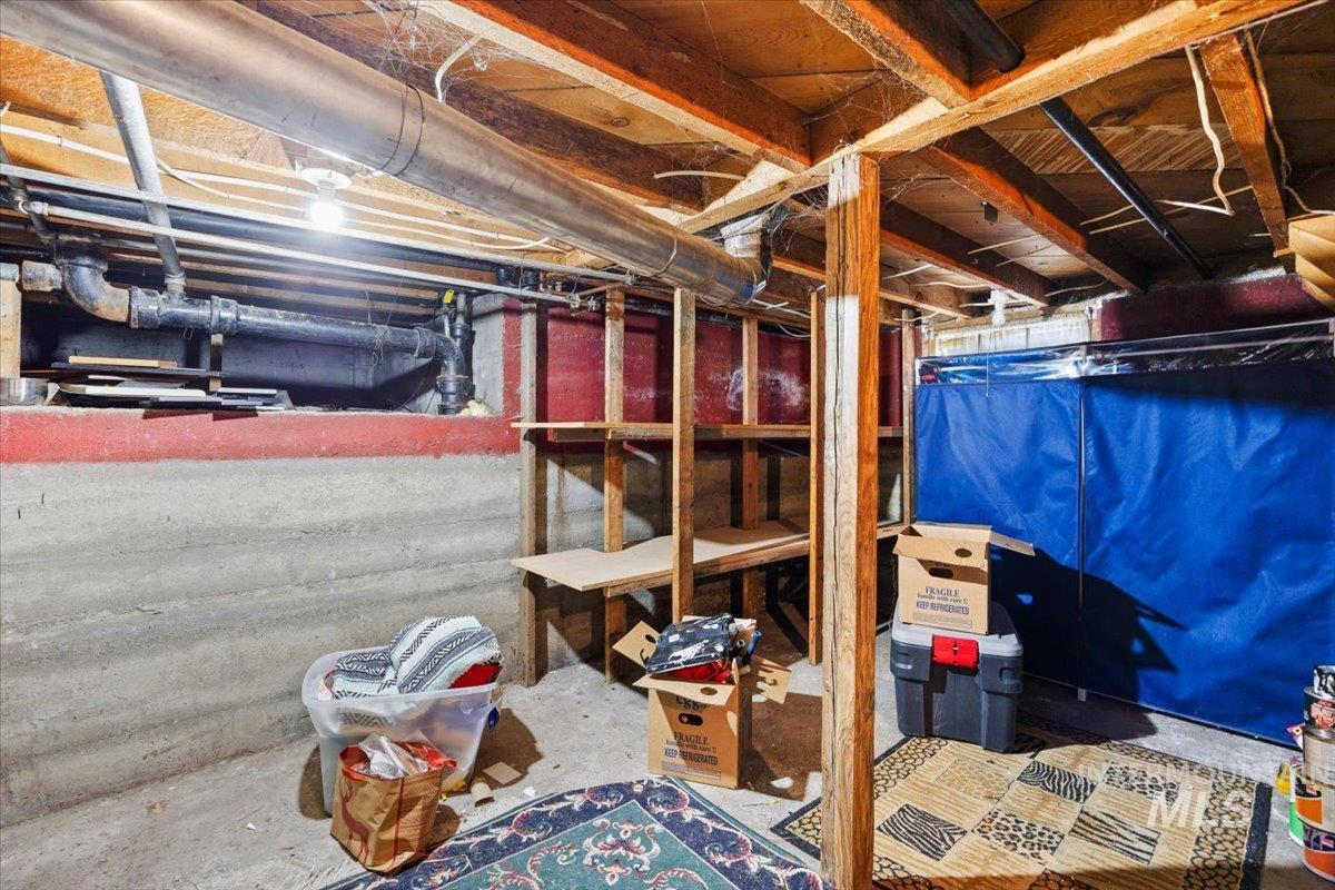 234 4th Ave W, Gooding, Idaho 83330, 1 Bedroom, 1 Bathroom, Residential For Sale, Price $175,000,MLS 98997933