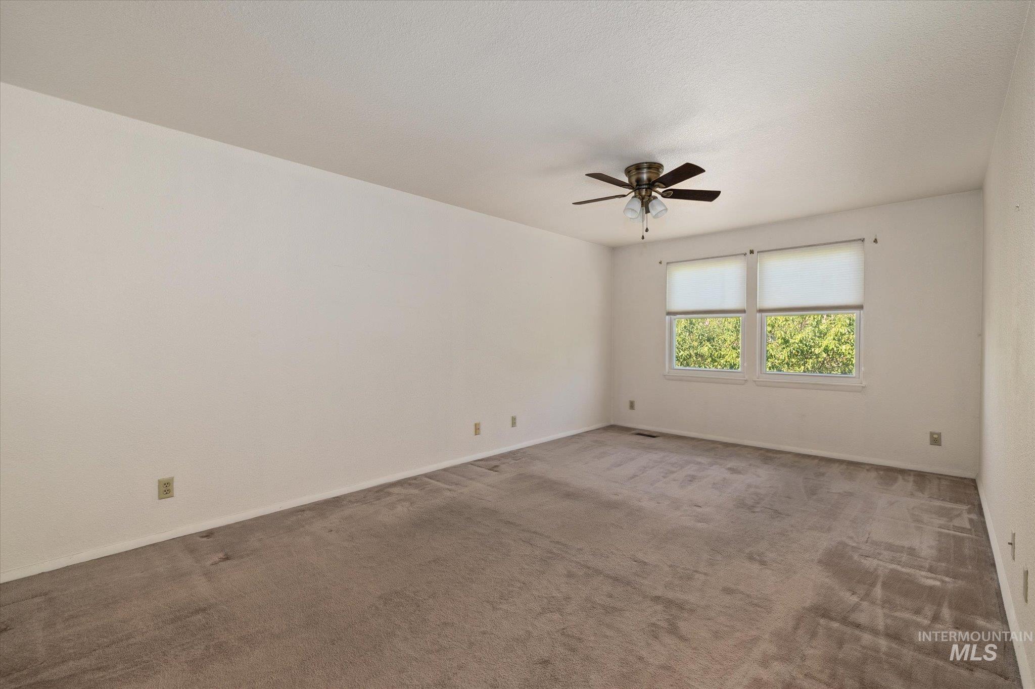 906 N Benjamin Lane, Boise, Idaho 83704, 2 Bedrooms, 1.5 Bathrooms, Residential For Sale, Price $299,900,MLS 98997935