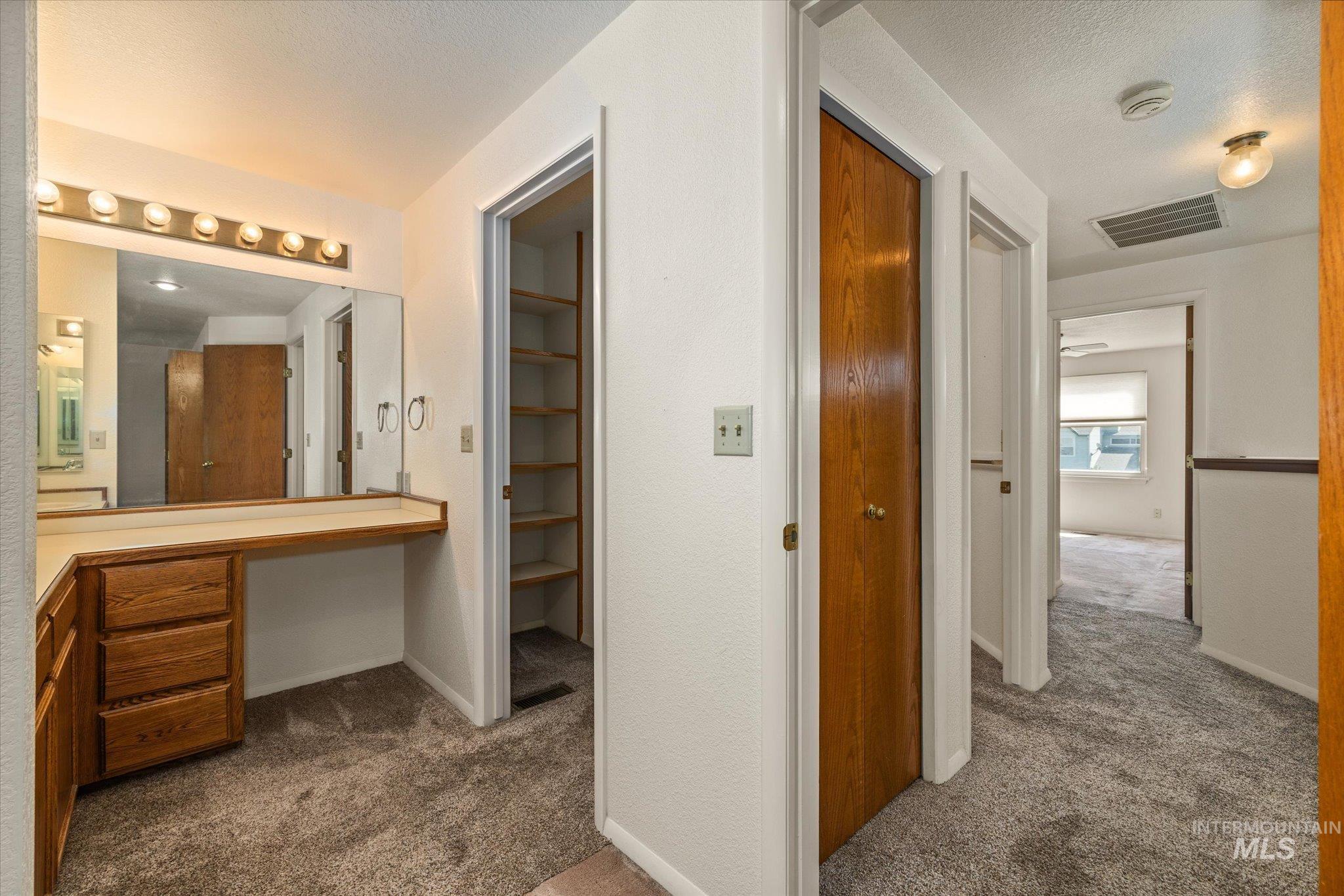 906 N Benjamin Lane, Boise, Idaho 83704, 2 Bedrooms, 1.5 Bathrooms, Residential For Sale, Price $299,900,MLS 98997935