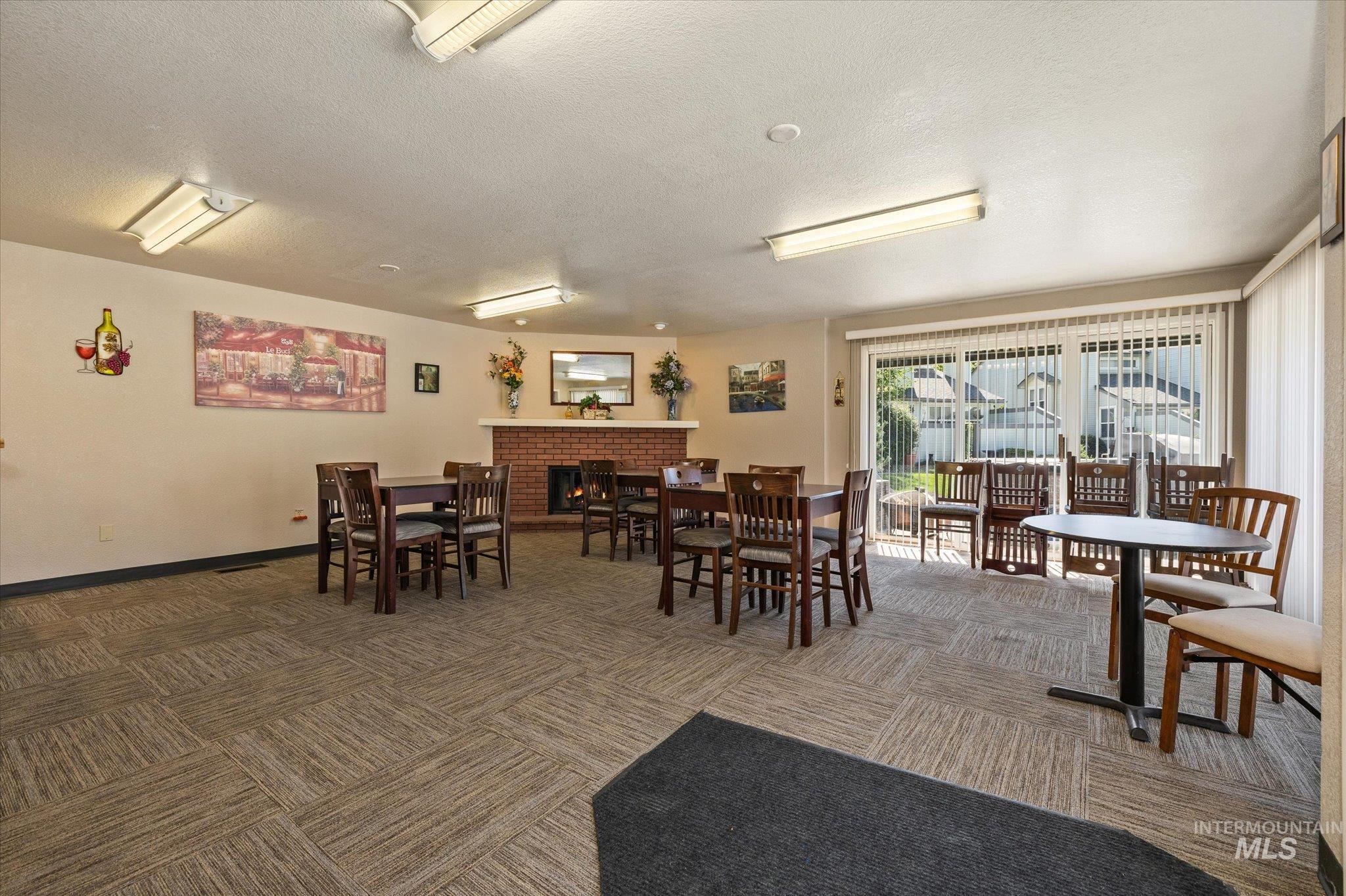 906 N Benjamin Lane, Boise, Idaho 83704, 2 Bedrooms, 1.5 Bathrooms, Residential For Sale, Price $299,900,MLS 98997935