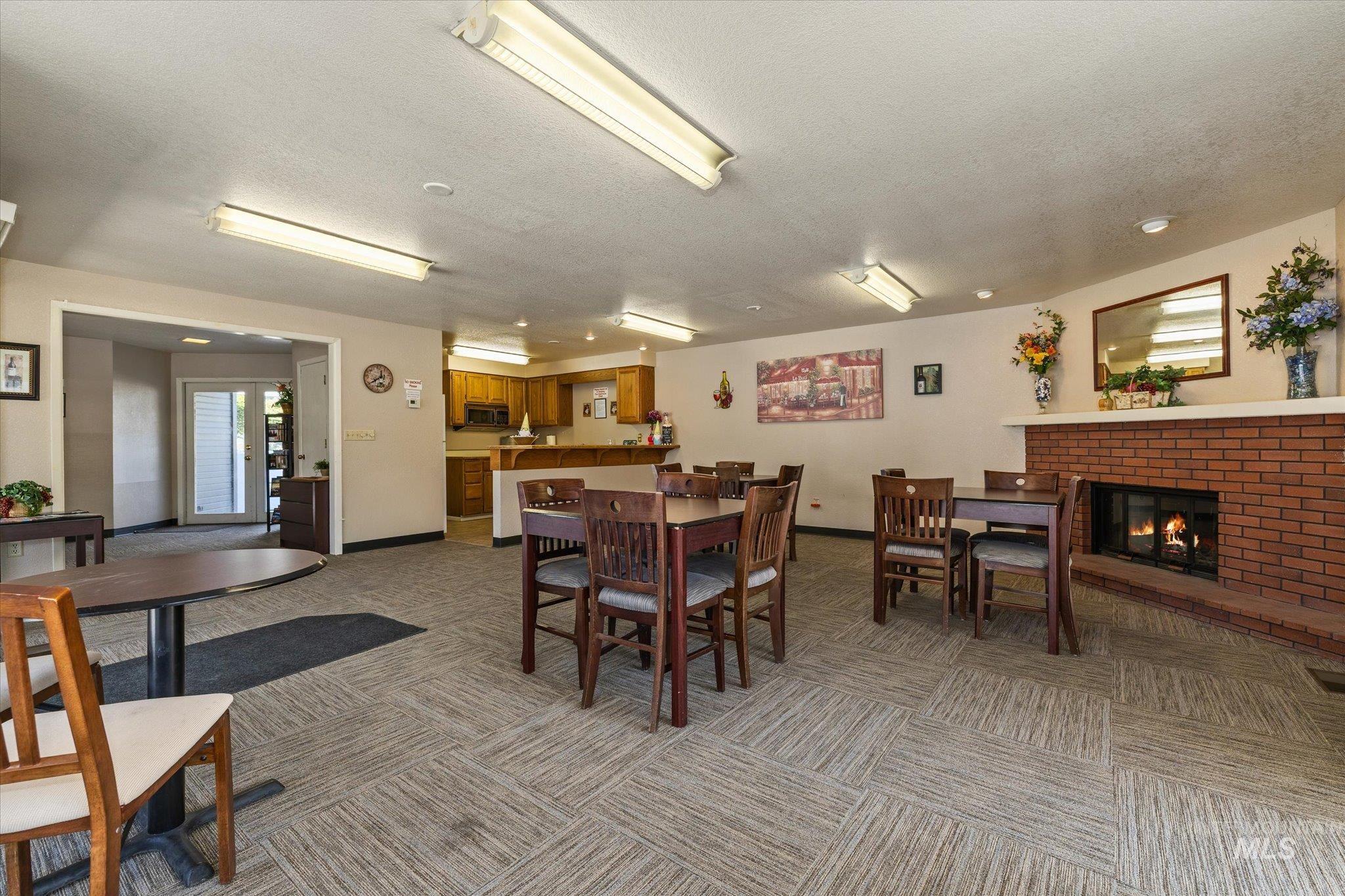 906 N Benjamin Lane, Boise, Idaho 83704, 2 Bedrooms, 1.5 Bathrooms, Residential For Sale, Price $299,900,MLS 98997935