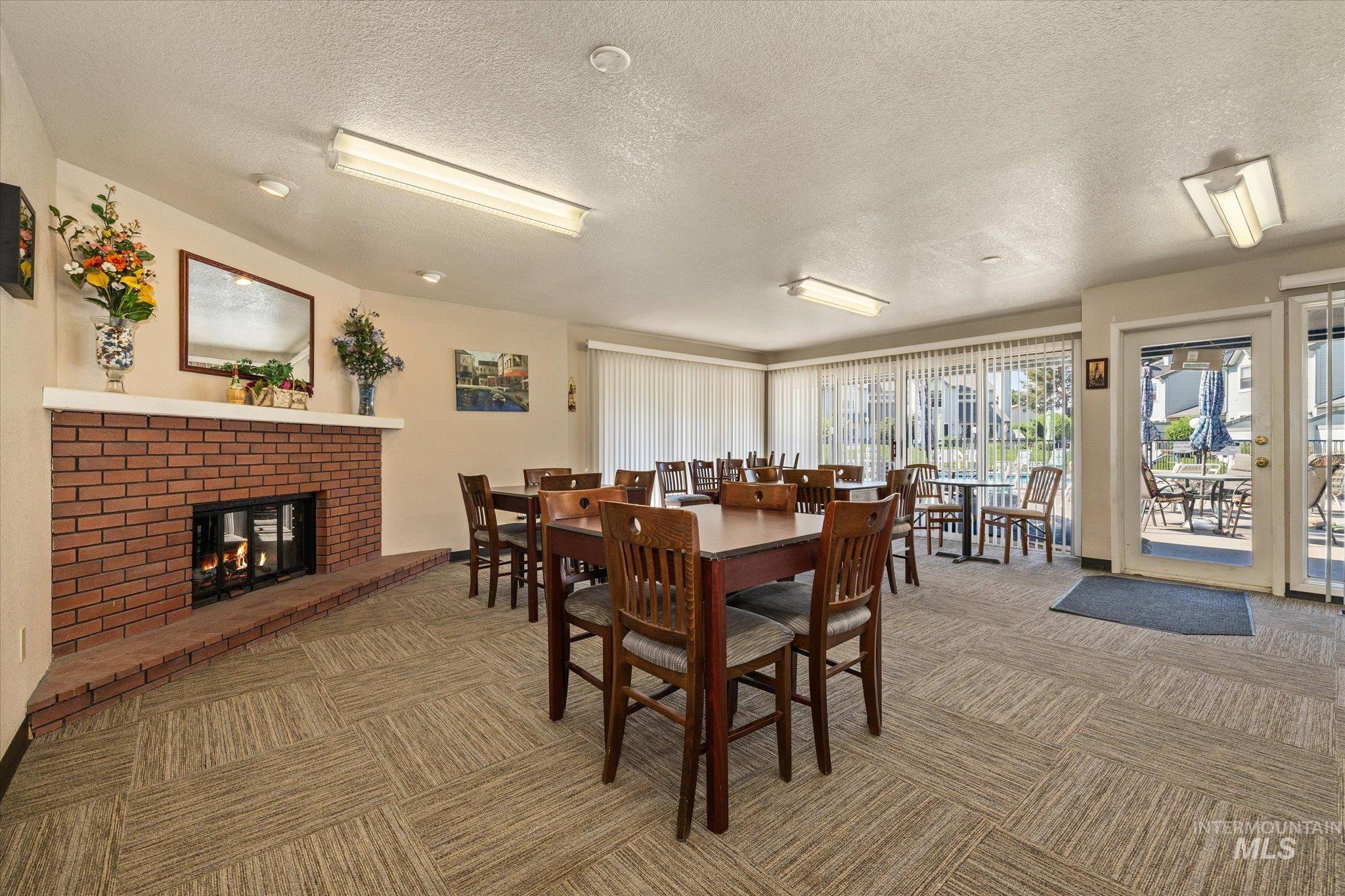 906 N Benjamin Lane, Boise, Idaho 83704, 2 Bedrooms, 1.5 Bathrooms, Residential For Sale, Price $299,900,MLS 98997935