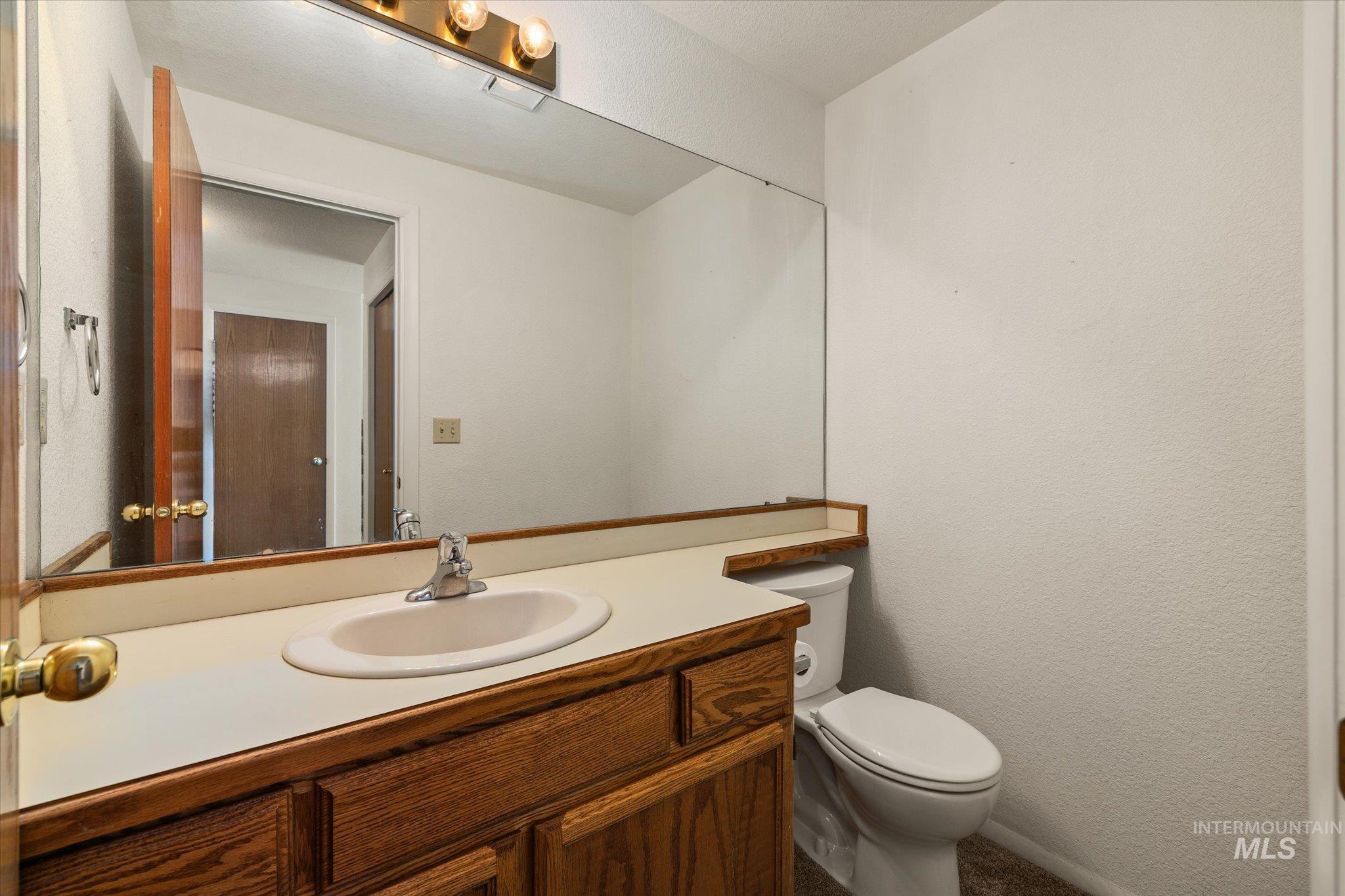 906 N Benjamin Lane, Boise, Idaho 83704, 2 Bedrooms, 1.5 Bathrooms, Residential For Sale, Price $299,900,MLS 98997935