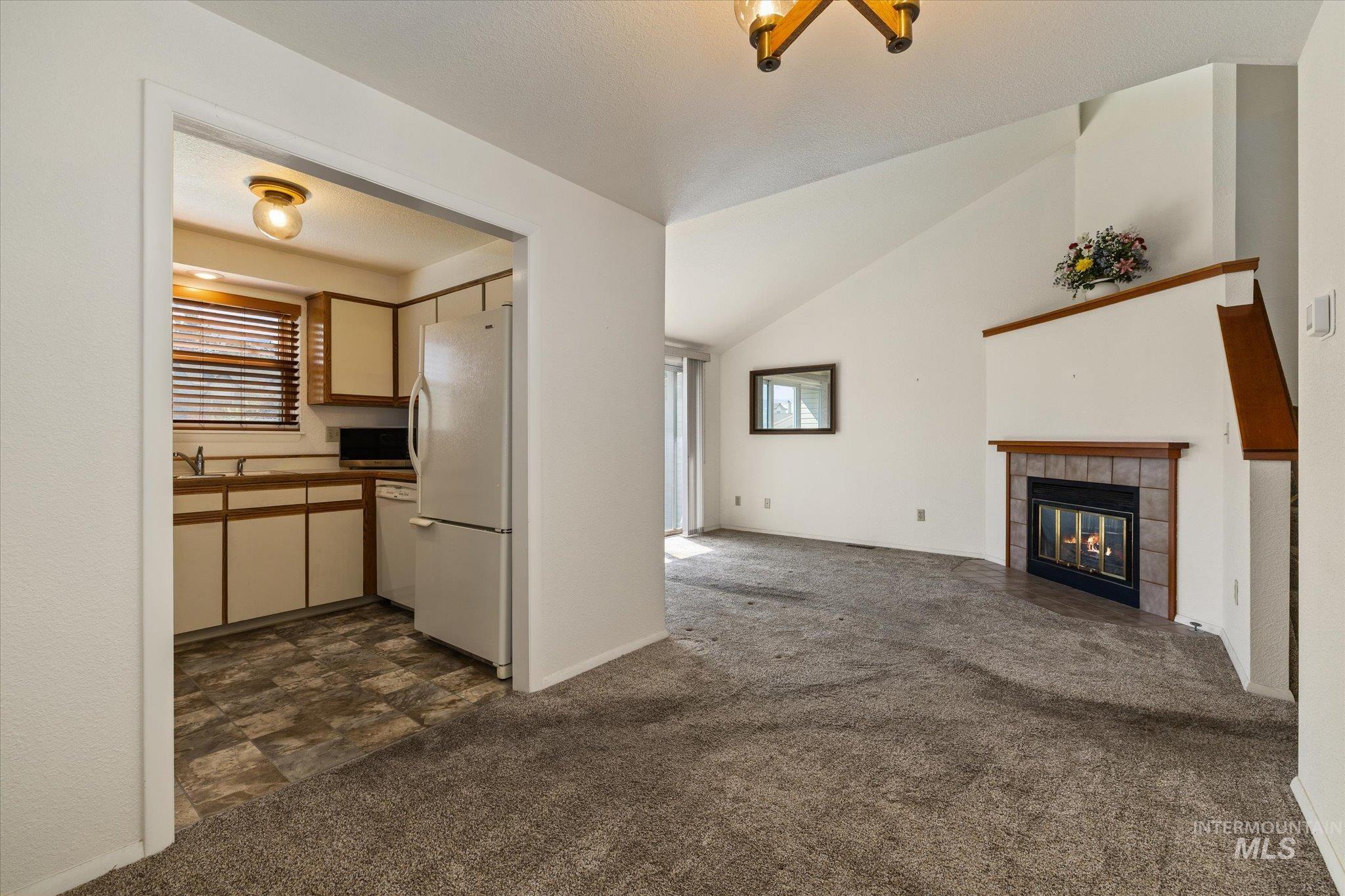906 N Benjamin Lane, Boise, Idaho 83704, 2 Bedrooms, 1.5 Bathrooms, Residential For Sale, Price $299,900,MLS 98997935