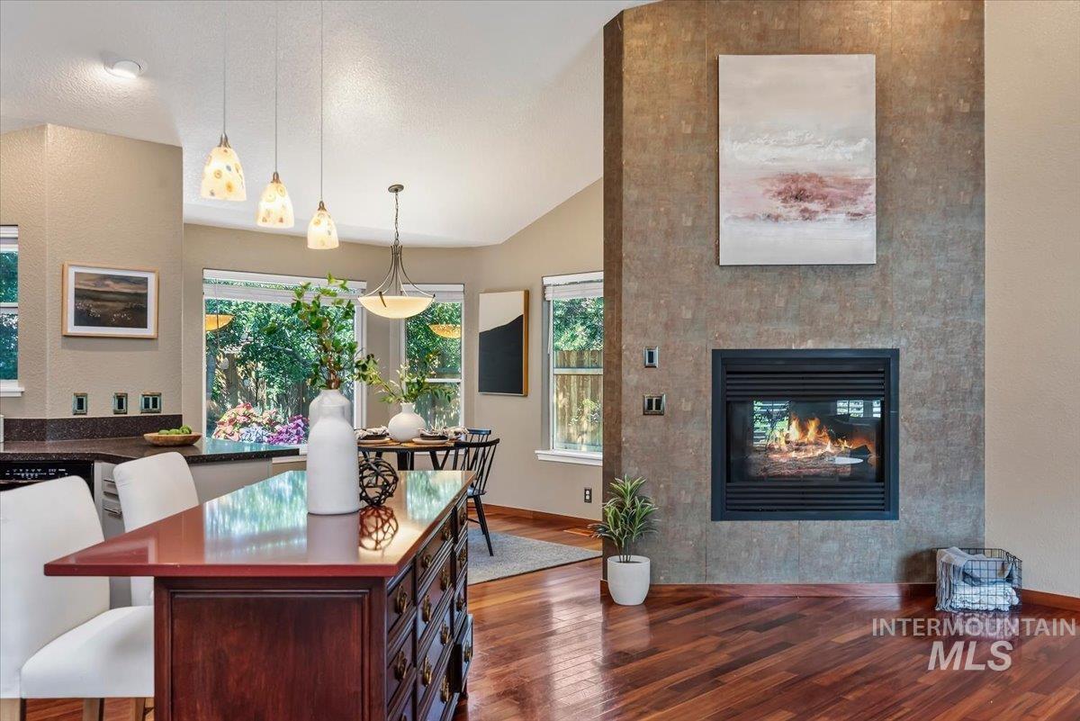 5695 S Kalmia, Boise, Idaho 83716, 3 Bedrooms, 2 Bathrooms, Residential For Sale, Price $549,900, 98997939