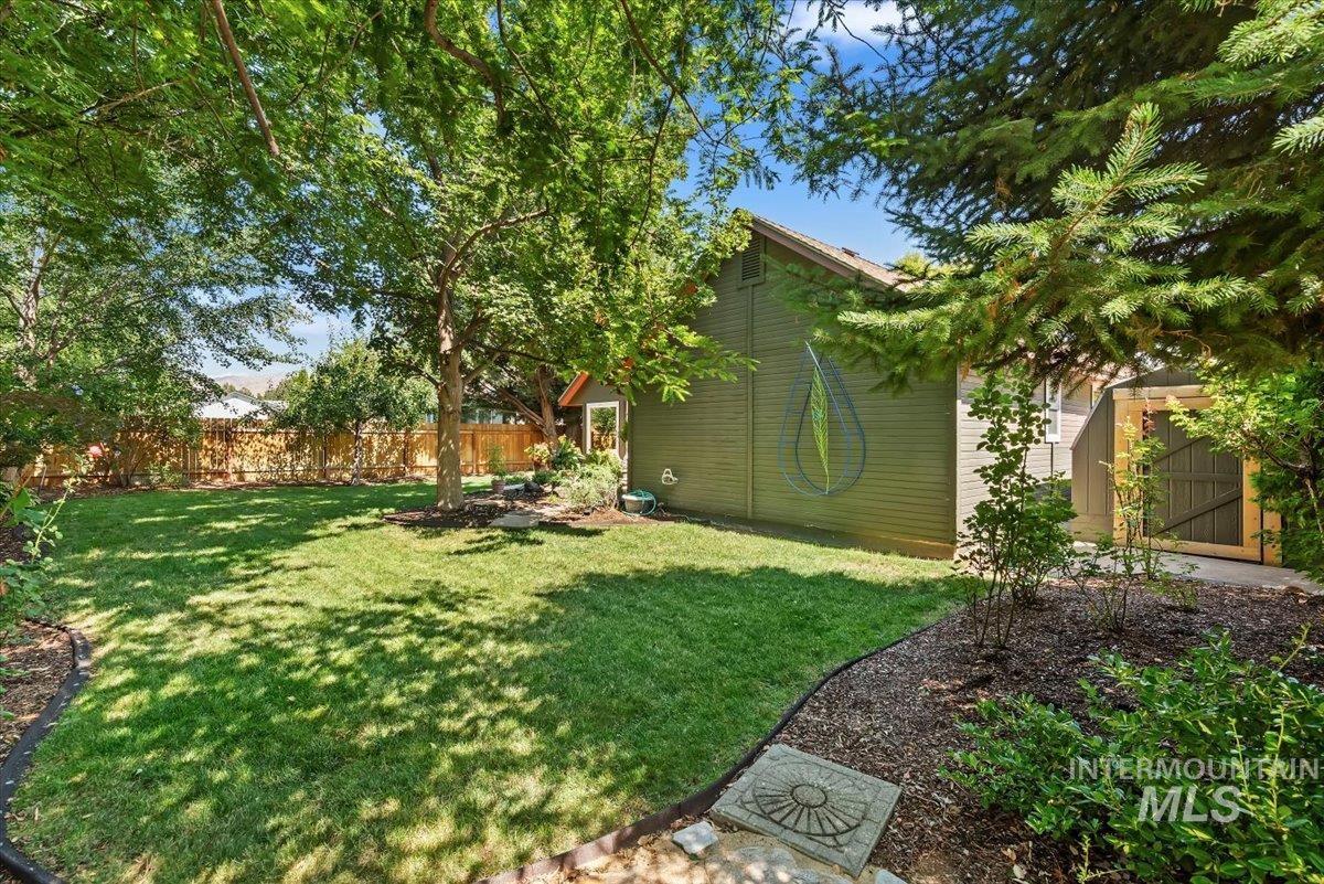 5695 S Kalmia, Boise, Idaho 83716, 3 Bedrooms, 2 Bathrooms, Residential For Sale, Price $549,900, 98997939