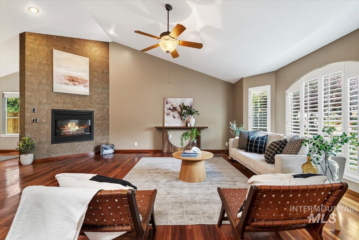 5695 S Kalmia, Boise, Idaho 83716, 3 Bedrooms, 2 Bathrooms, Residential For Sale, Price $549,900, 98997939