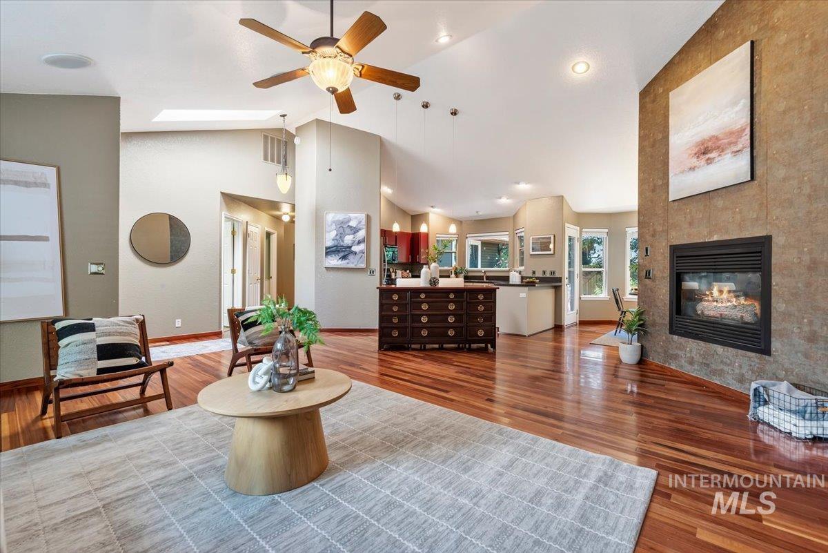 5695 S Kalmia, Boise, Idaho 83716, 3 Bedrooms, 2 Bathrooms, Residential For Sale, Price $549,900, 98997939
