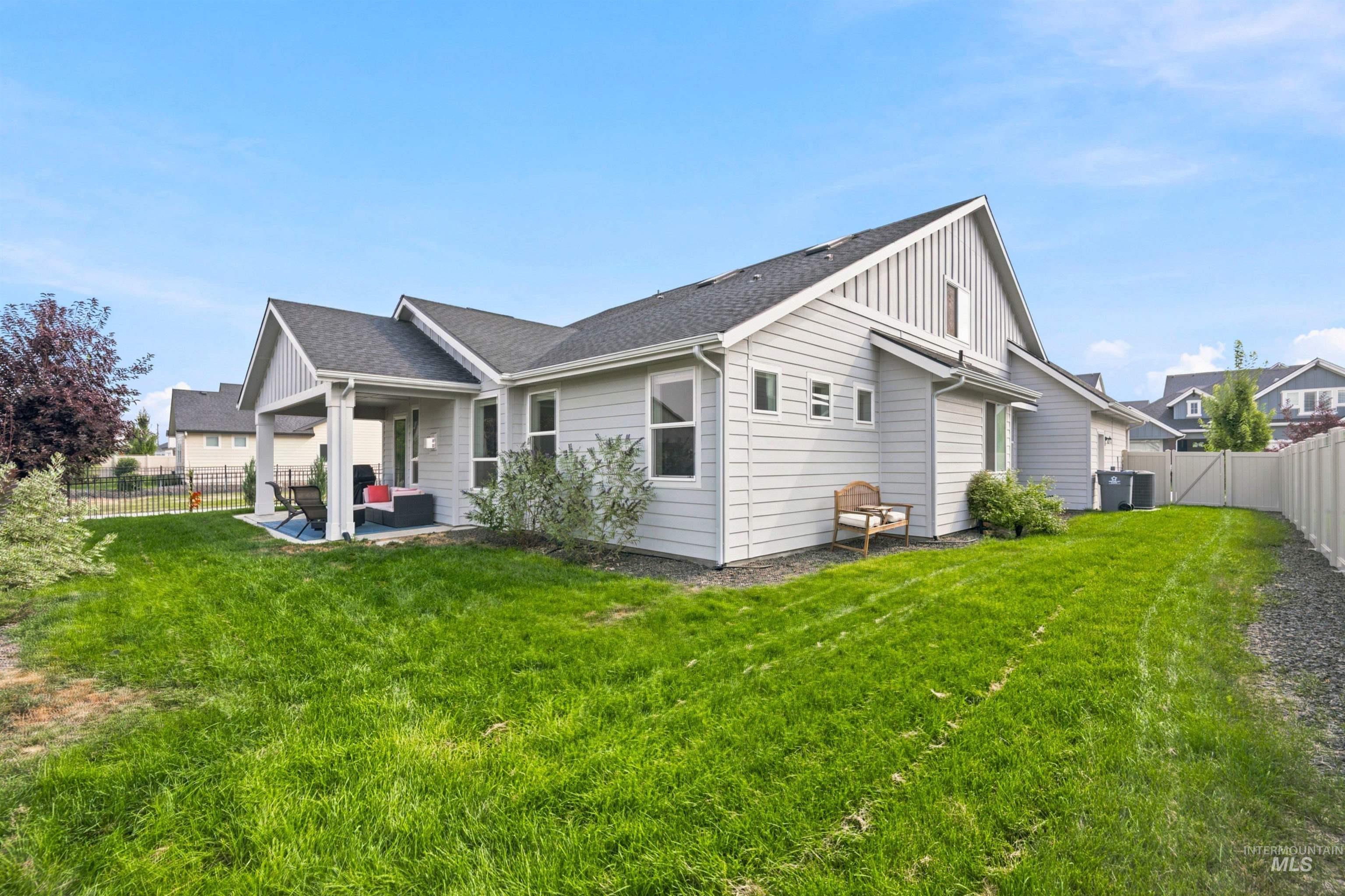 2255 N Sugar Loop Ave, Star, Idaho 83669, 5 Bedrooms, 3 Bathrooms, Residential For Sale, Price $789,900, 98997940