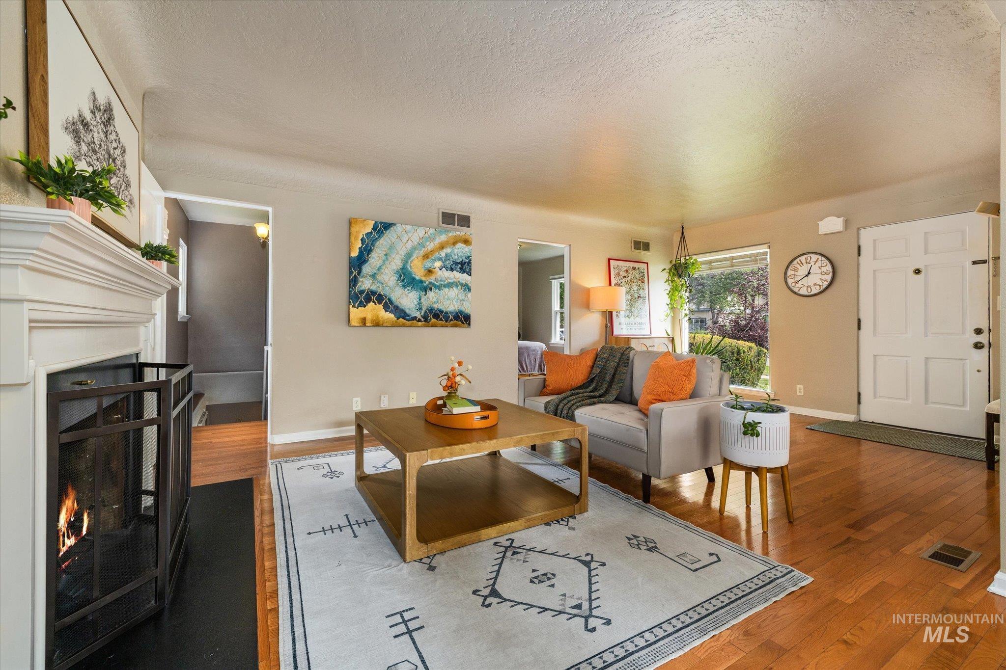 1501 N 24th St, Boise, Idaho 83702, 3 Bedrooms, 2 Bathrooms, Residential For Sale, Price $749,900, 98997944
