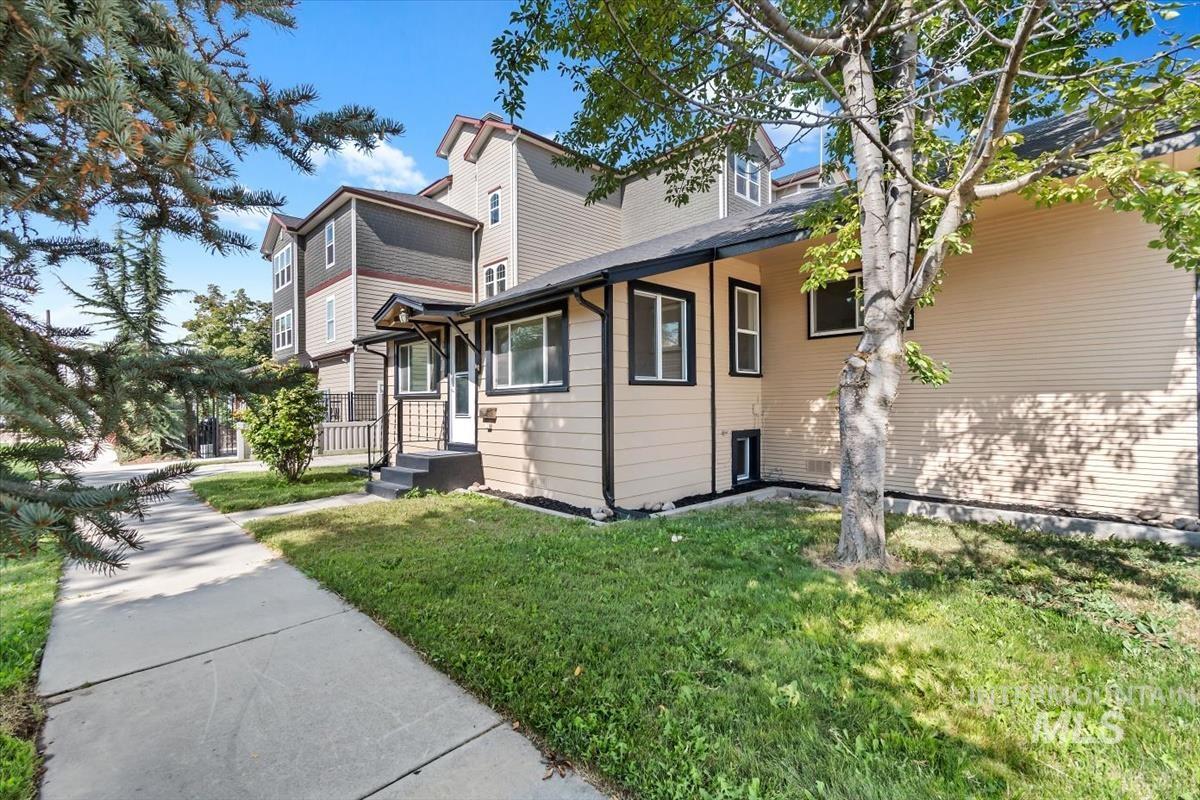 616 S 9th Ave, Caldwell, Idaho 83605, 3 Bedrooms, 2 Bathrooms, Residential For Sale, Price $315,000,MLS 98997946
