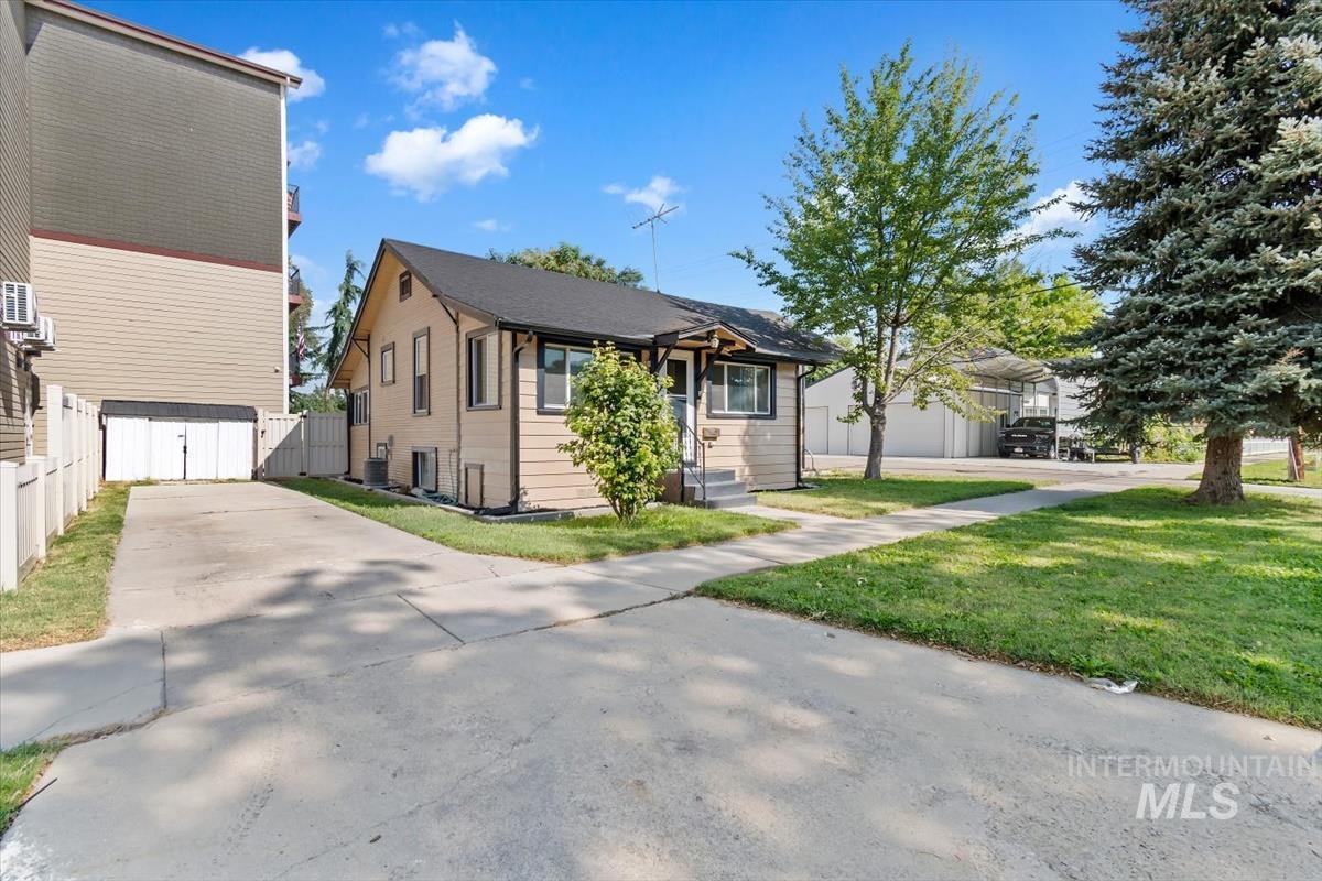 616 S 9th Ave, Caldwell, Idaho 83605, 3 Bedrooms, 2 Bathrooms, Residential For Sale, Price $315,000,MLS 98997946