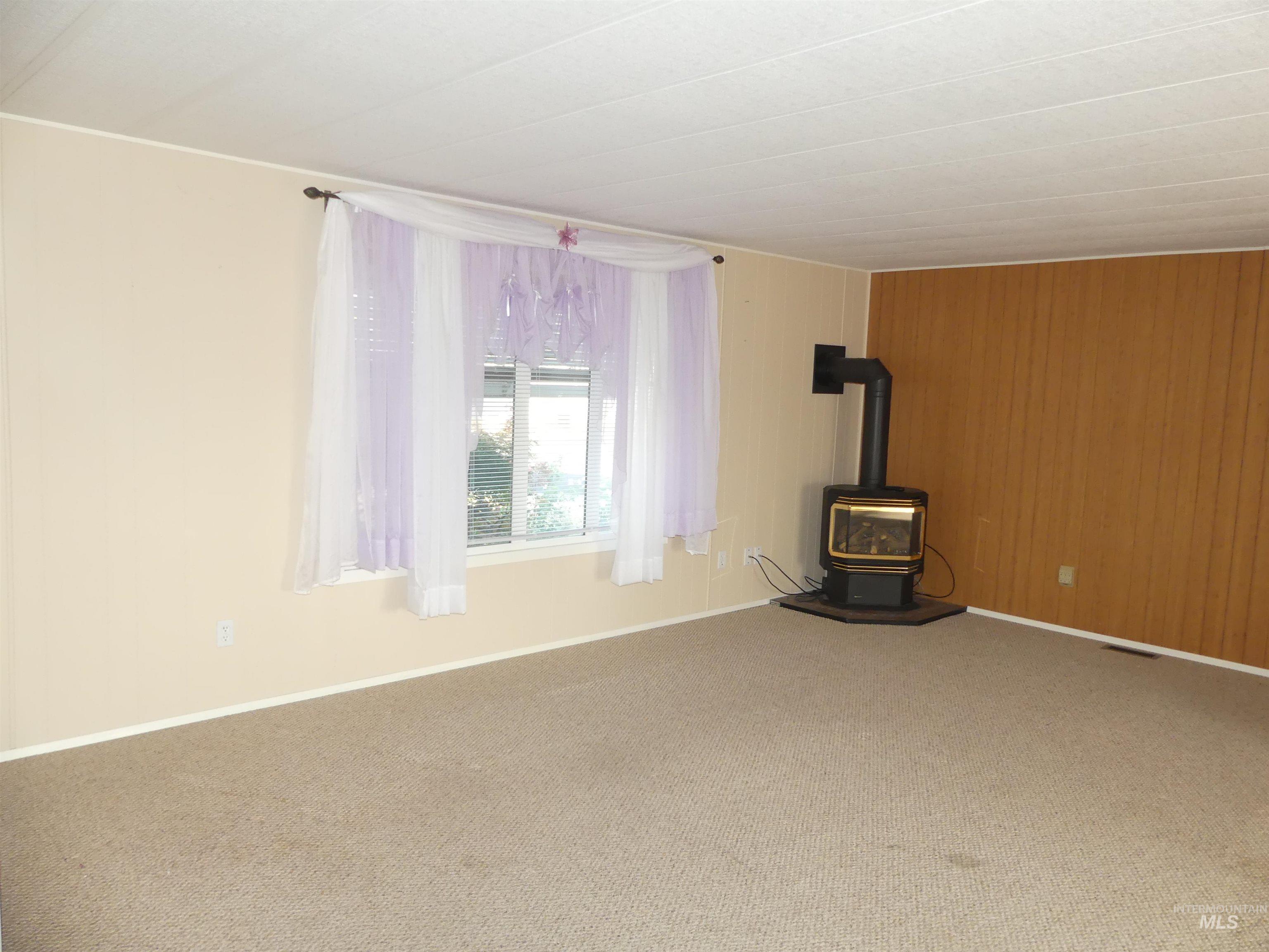 2015 6th Ave, Clarkston, Washington 99403, 3 Bedrooms, 2 Bathrooms, Residential For Sale, Price $79,000, 98997947