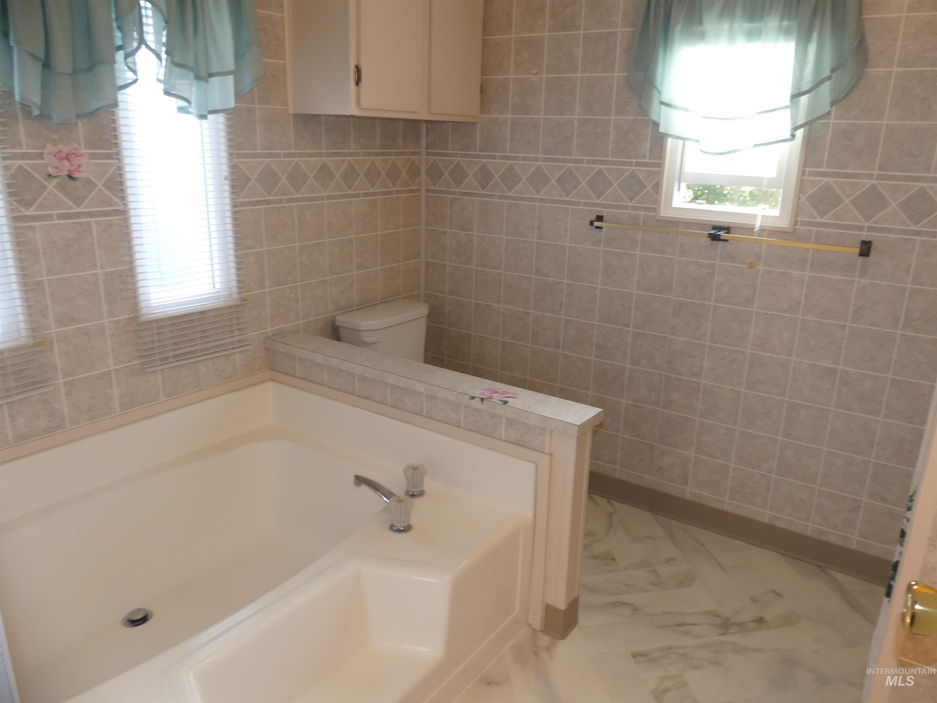 2015 6th Ave, Clarkston, Washington 99403, 3 Bedrooms, 2 Bathrooms, Residential For Sale, Price $79,000, 98997947
