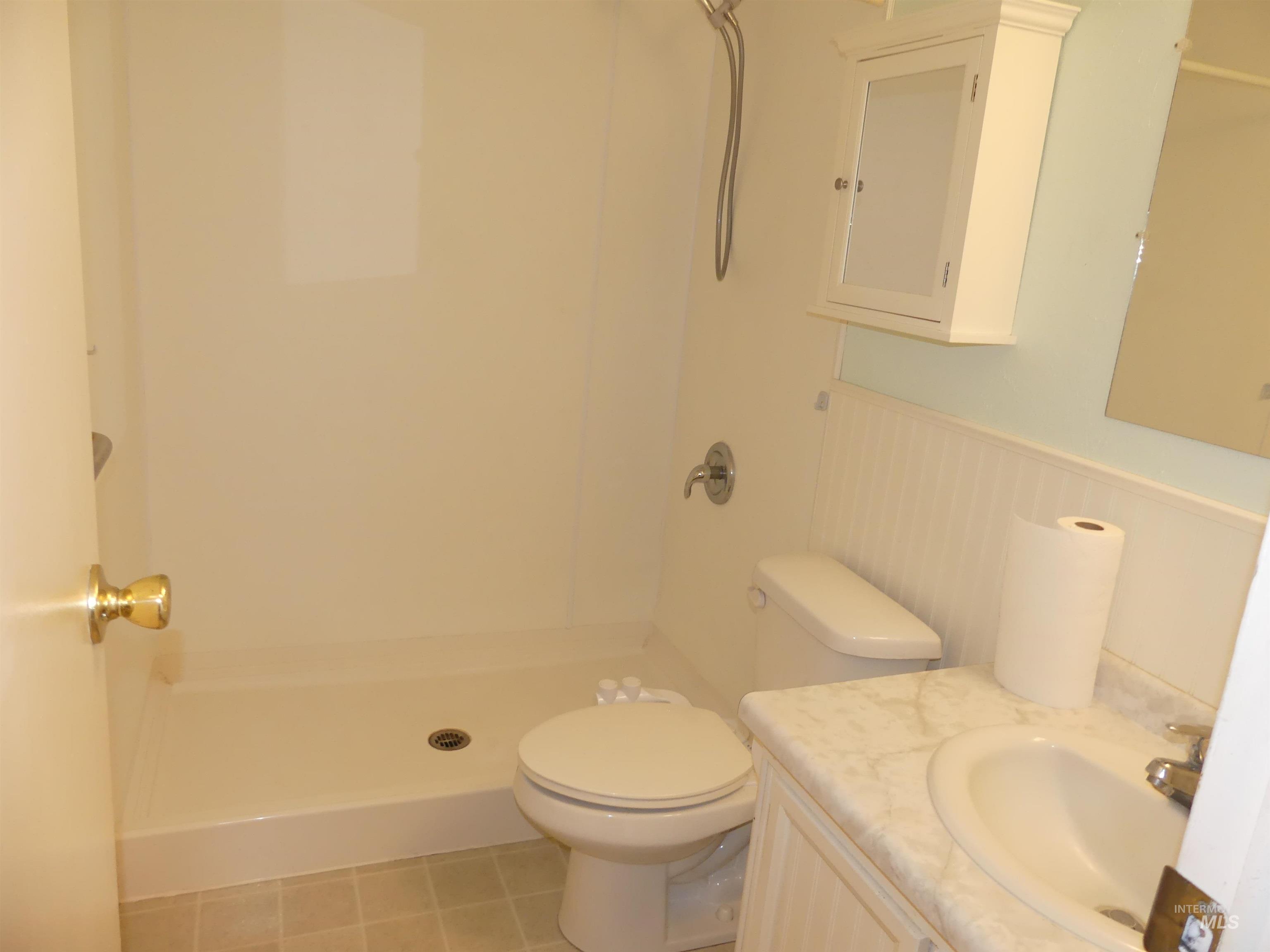 2015 6th Ave, Clarkston, Washington 99403, 3 Bedrooms, 2 Bathrooms, Residential For Sale, Price $79,000, 98997947