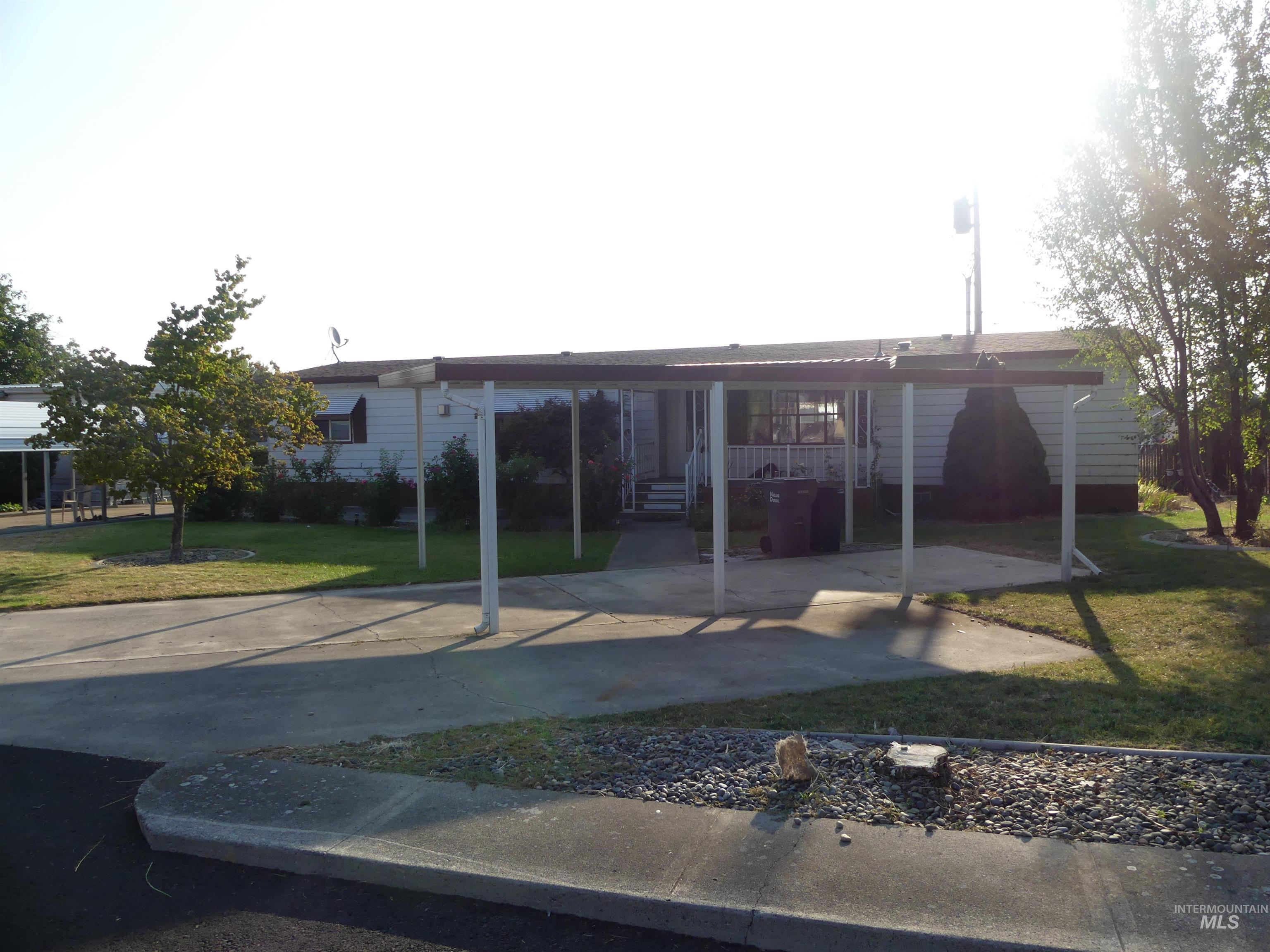2015 6th Ave, Clarkston, Washington 99403, 3 Bedrooms, 2 Bathrooms, Residential For Sale, Price $79,000, 98997947