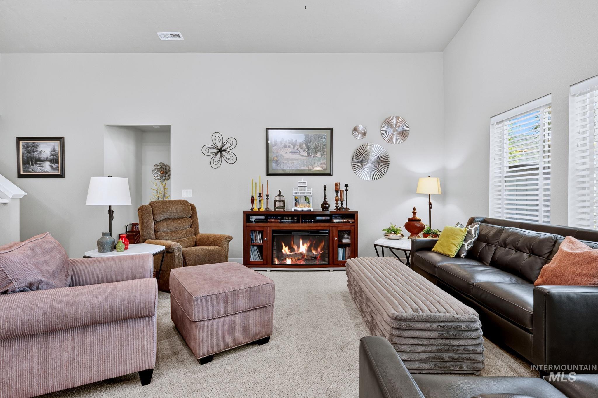 672 E Warrior Basin St., Kuna, Idaho 83634, 4 Bedrooms, 2 Bathrooms, Residential For Sale, Price $469,900,MLS 98997952