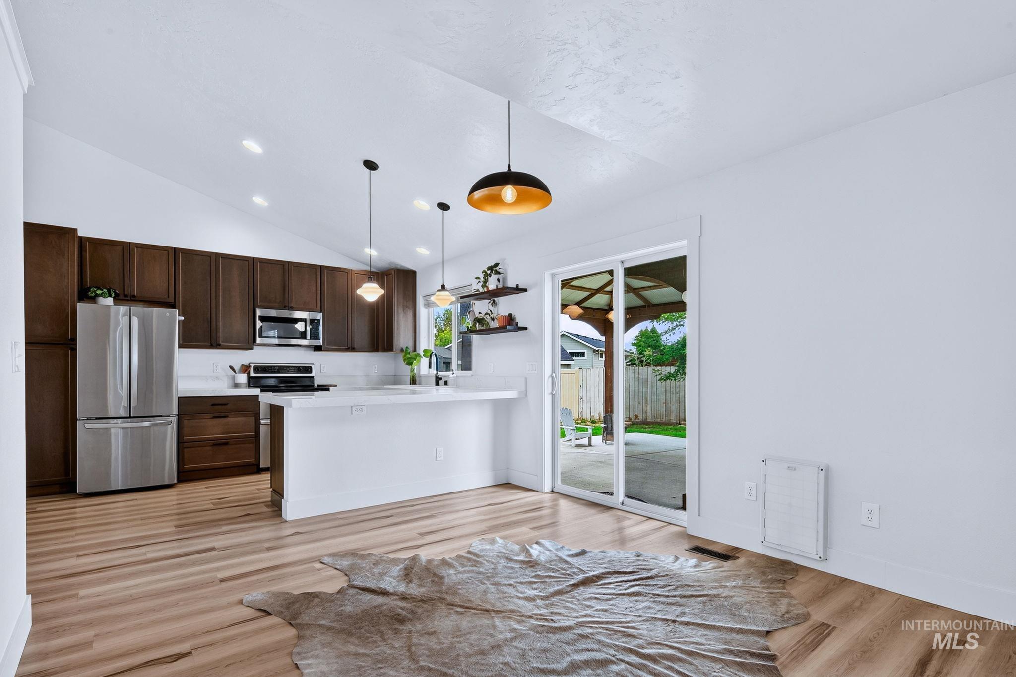 1582 Fairway St, Middleton, Idaho 83644, 4 Bedrooms, 2.5 Bathrooms, Residential For Sale, Price $444,000,MLS 98997957