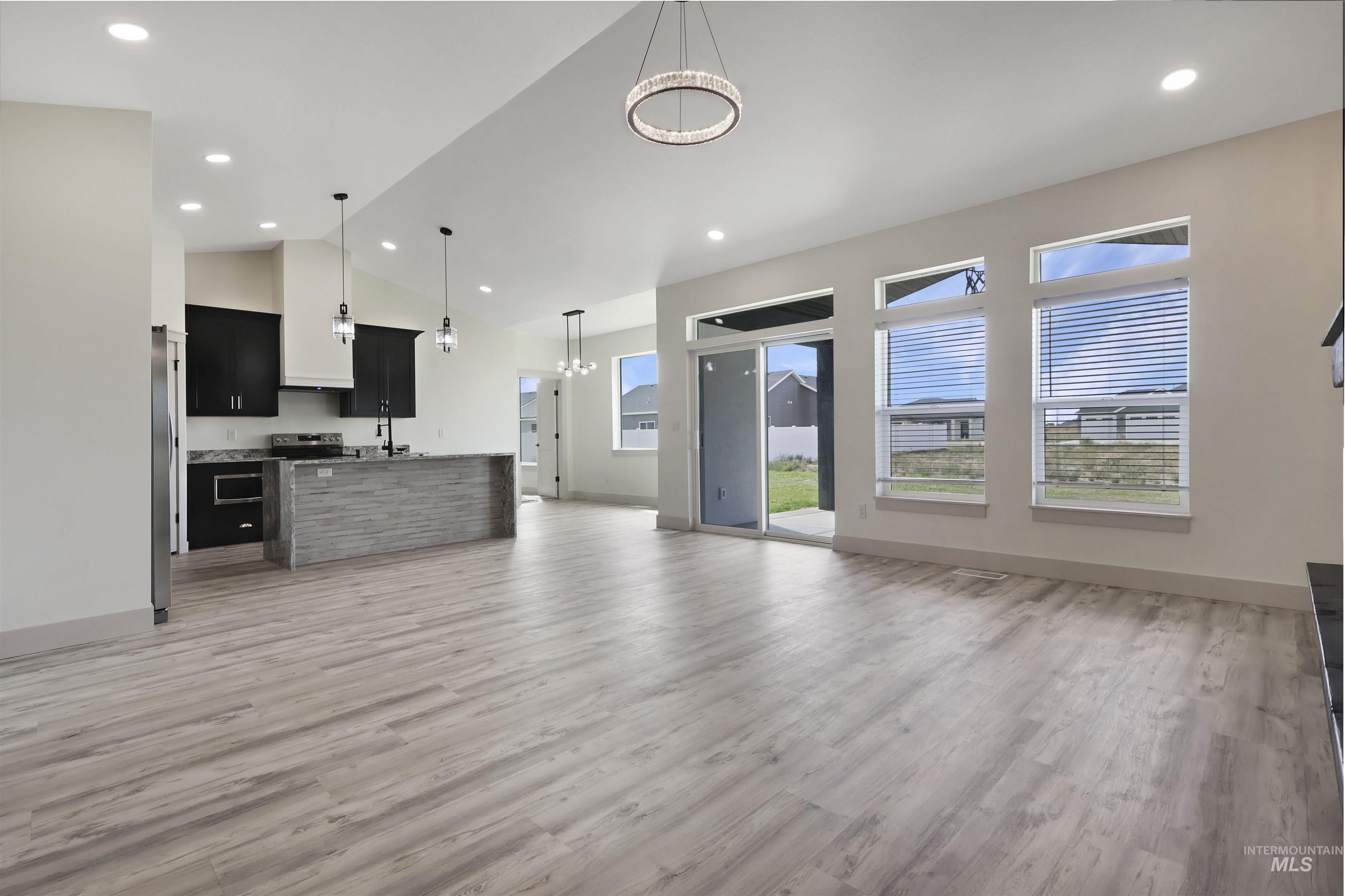 1521 Lavender St, Rupert, Idaho 83350, 4 Bedrooms, 2 Bathrooms, Residential For Sale, Price $460,000, 98997961