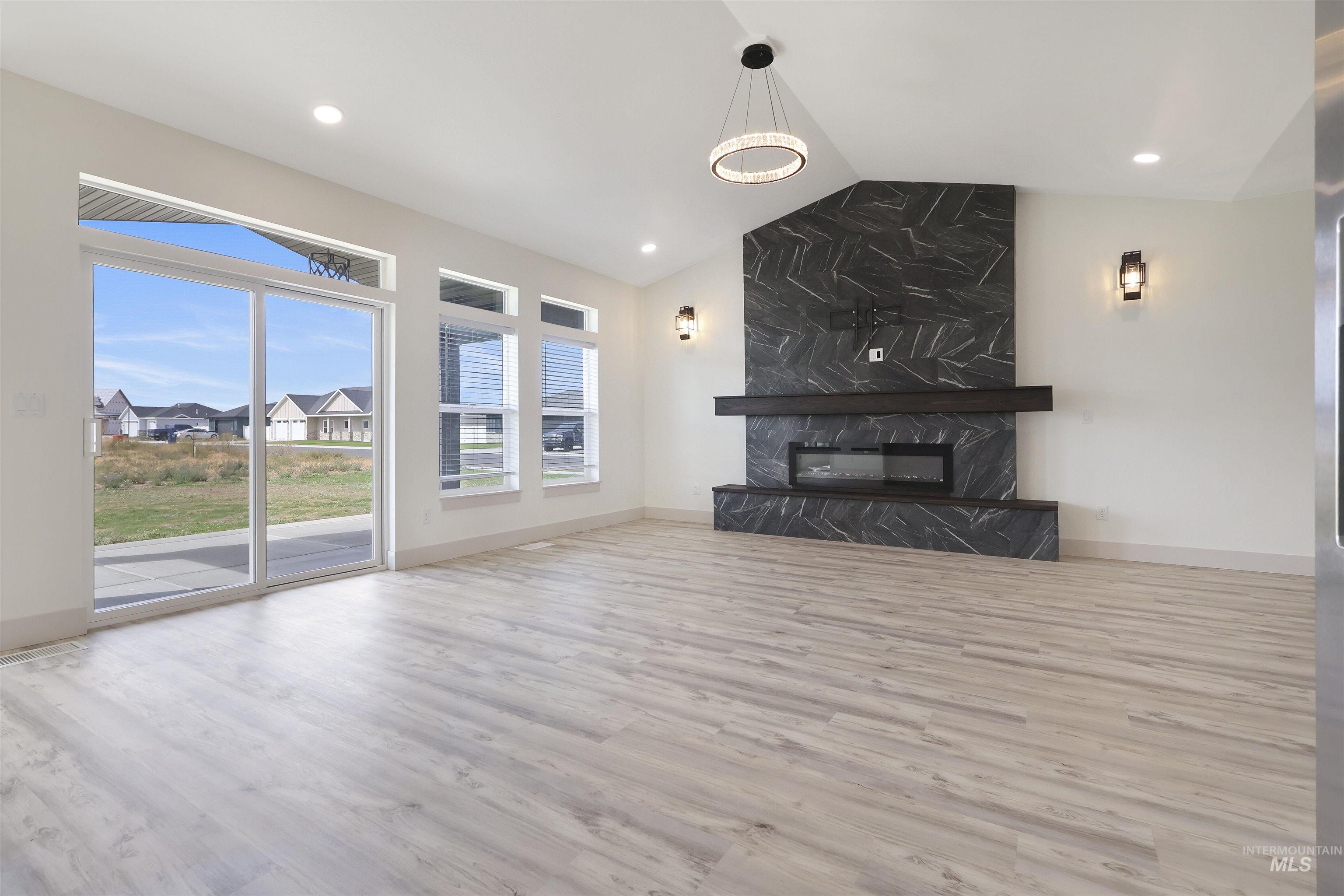 1521 Lavender St, Rupert, Idaho 83350, 4 Bedrooms, 2 Bathrooms, Residential For Sale, Price $460,000, 98997961