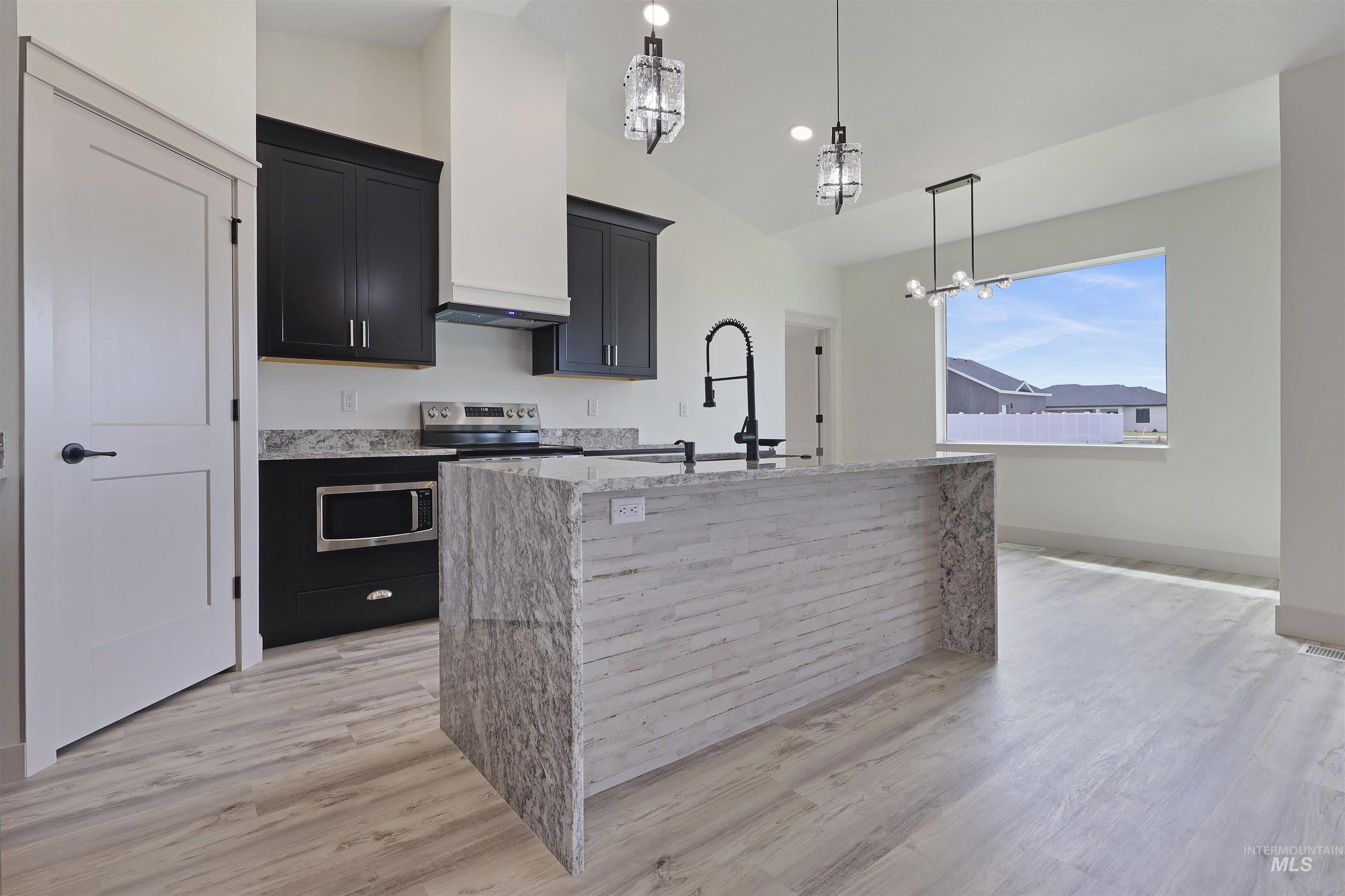 1521 Lavender St, Rupert, Idaho 83350, 4 Bedrooms, 2 Bathrooms, Residential For Sale, Price $460,000, 98997961