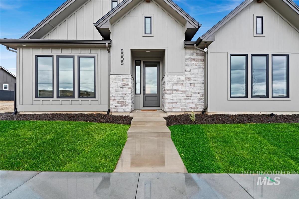 6336 N Barholm Ln, Eagle, Idaho 83616, 4 Bedrooms, 3 Bathrooms, Residential For Sale, Price $699,880, 98997962