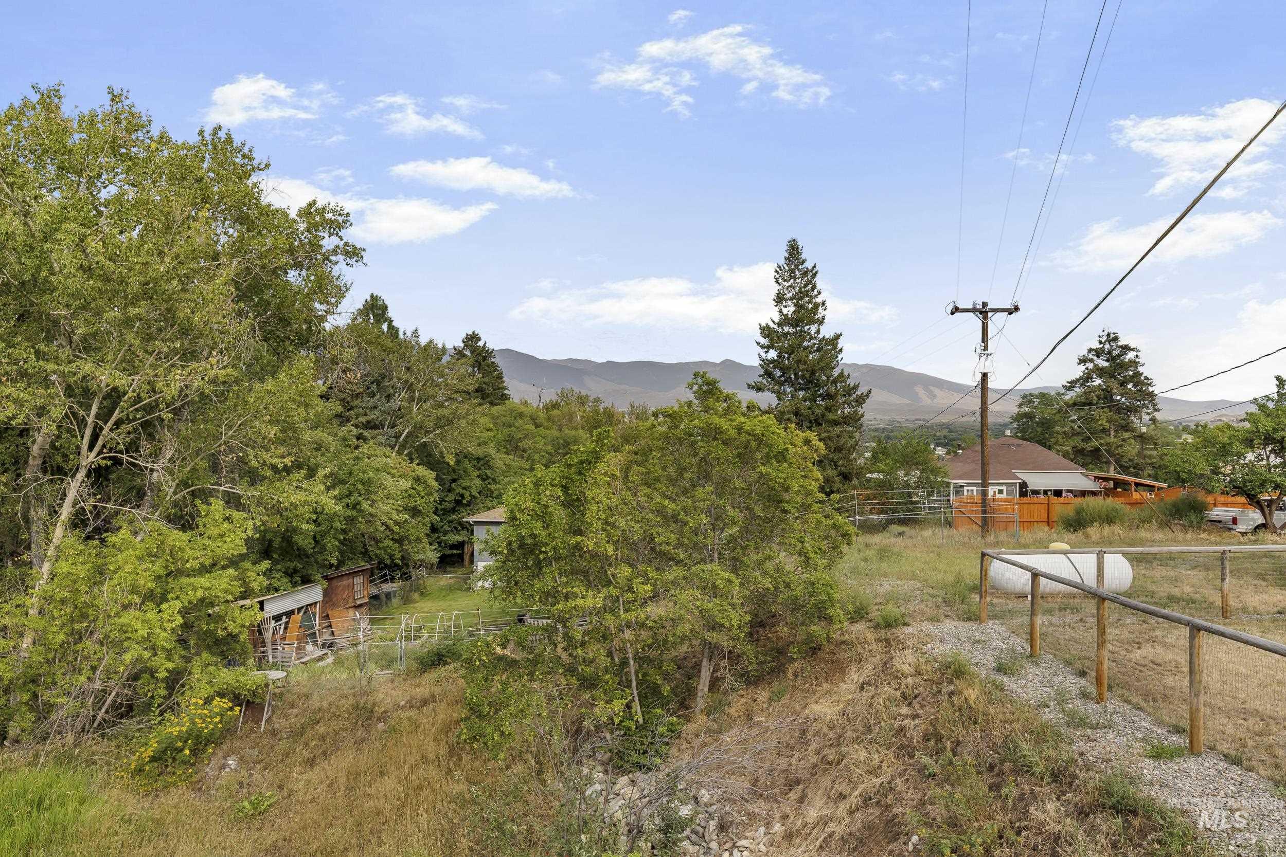 117 Lafayette Ave, Salmon, Idaho 83467, 3 Bedrooms, 2 Bathrooms, Residential For Sale, Price $375,000, 98997964