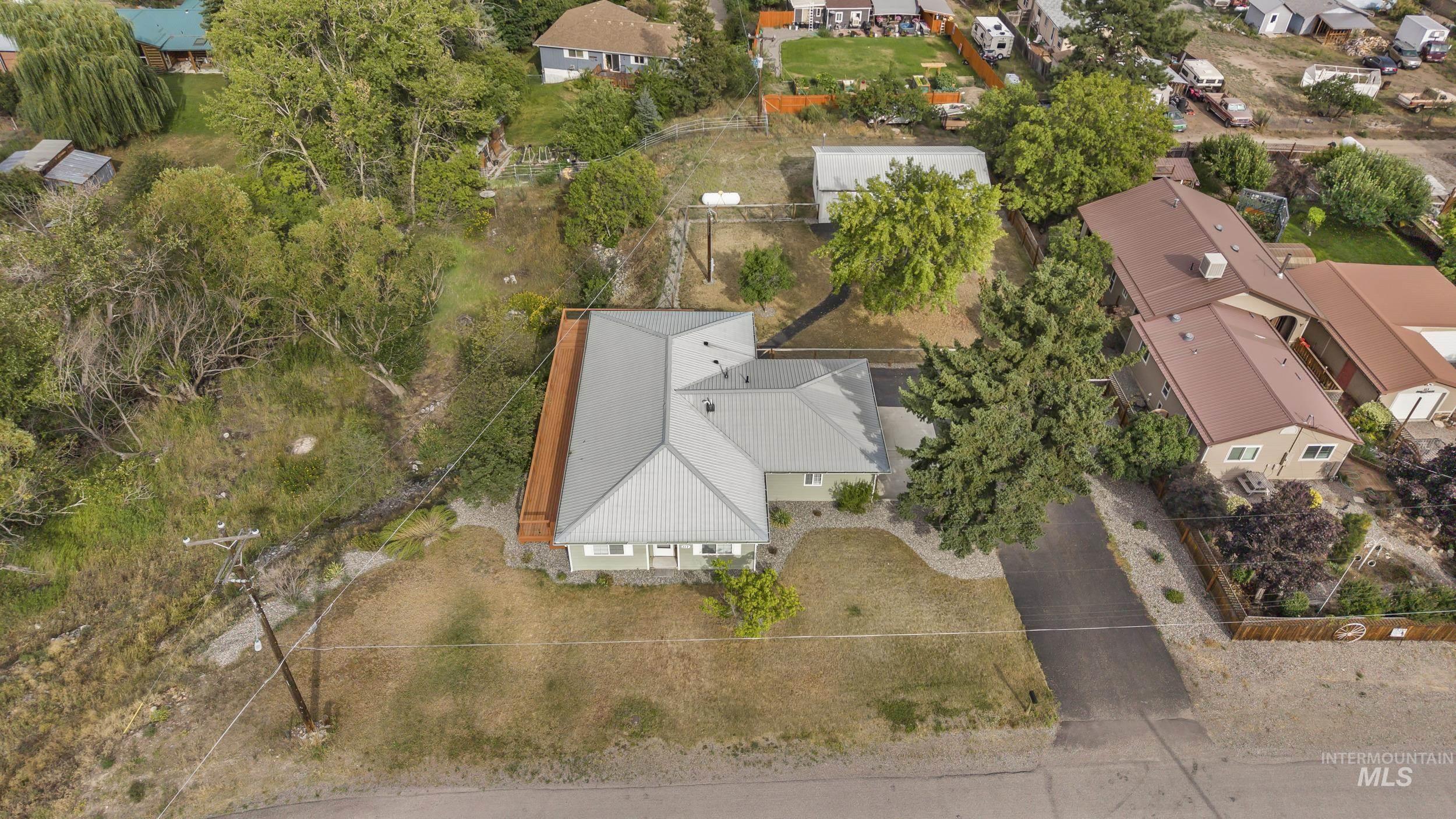 117 Lafayette Ave, Salmon, Idaho 83467, 3 Bedrooms, 2 Bathrooms, Residential For Sale, Price $375,000, 98997964