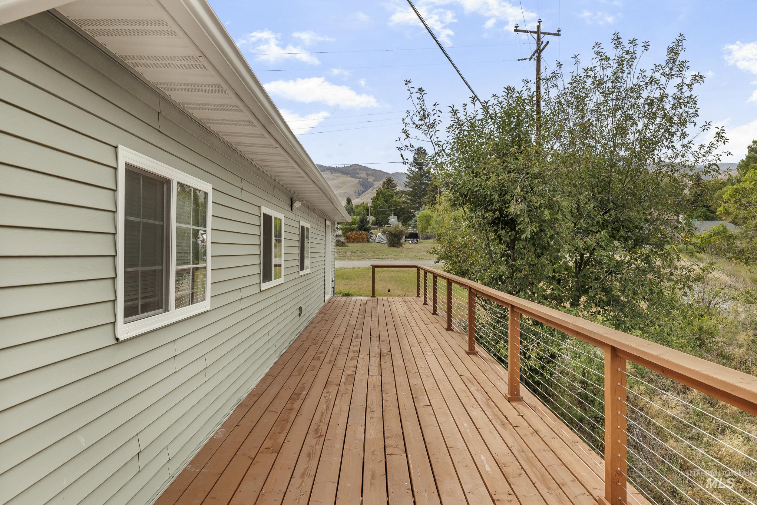 117 Lafayette Ave, Salmon, Idaho 83467, 3 Bedrooms, 2 Bathrooms, Residential For Sale, Price $375,000, 98997964