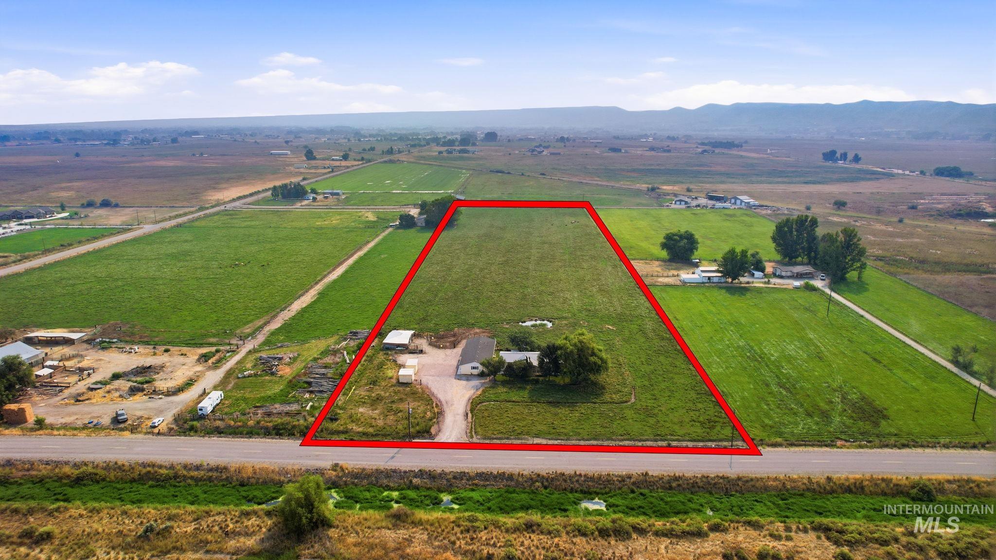 3110 Star Ln, Emmett, Idaho 83617, 3 Bedrooms, 2 Bathrooms, Residential For Sale, Price $559,900, 98997966