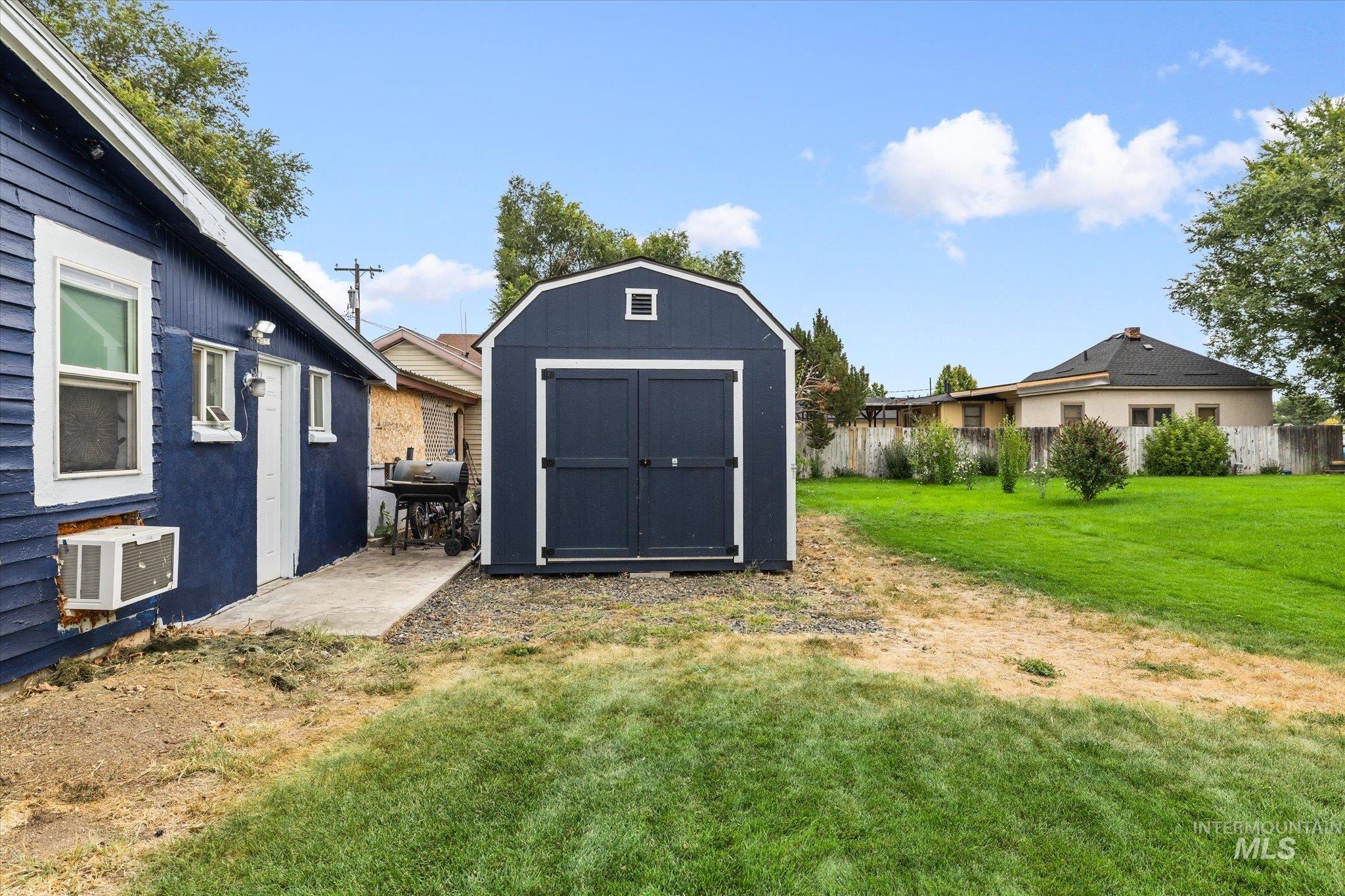 716 E Sherman Ave, Nampa, Idaho 83686, 1 Bedroom, 1 Bathroom, Residential For Sale, Price $234,900,MLS 98997967